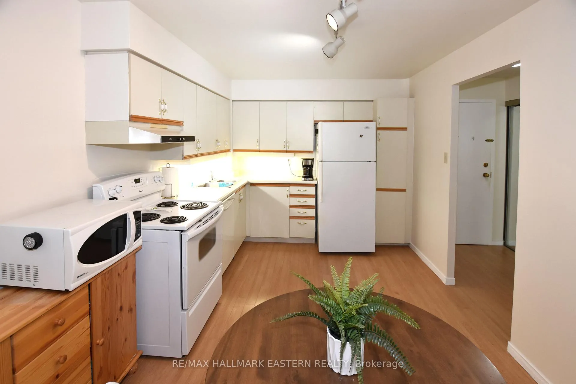 Photo 6 of Unit 208, 1111 Water Street, Peterborough, Northcrest Ward 5 — HOMEH