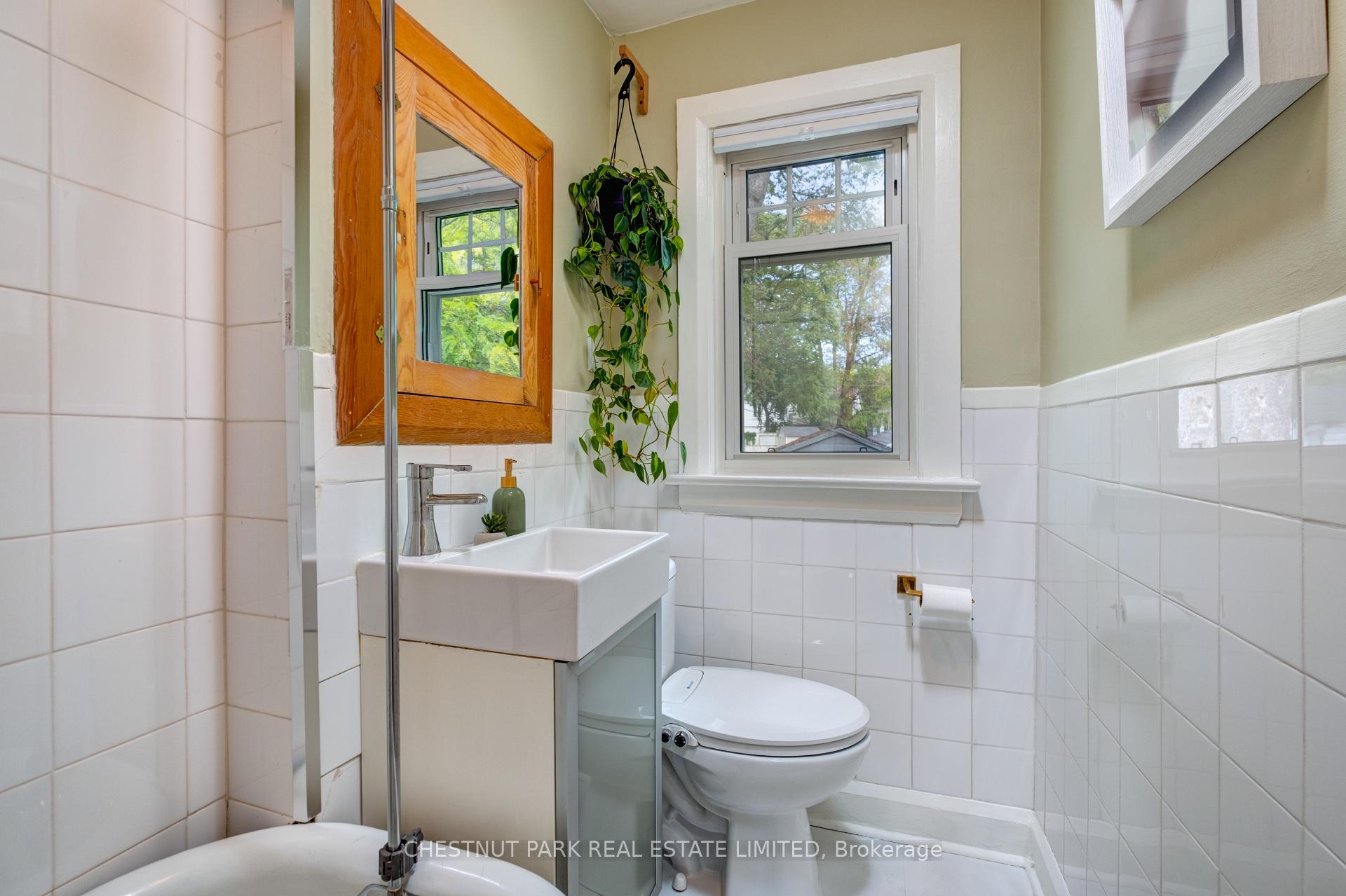 Photo 16 of 167 Elmer Avenue, Toronto, The Beaches — HOMEH