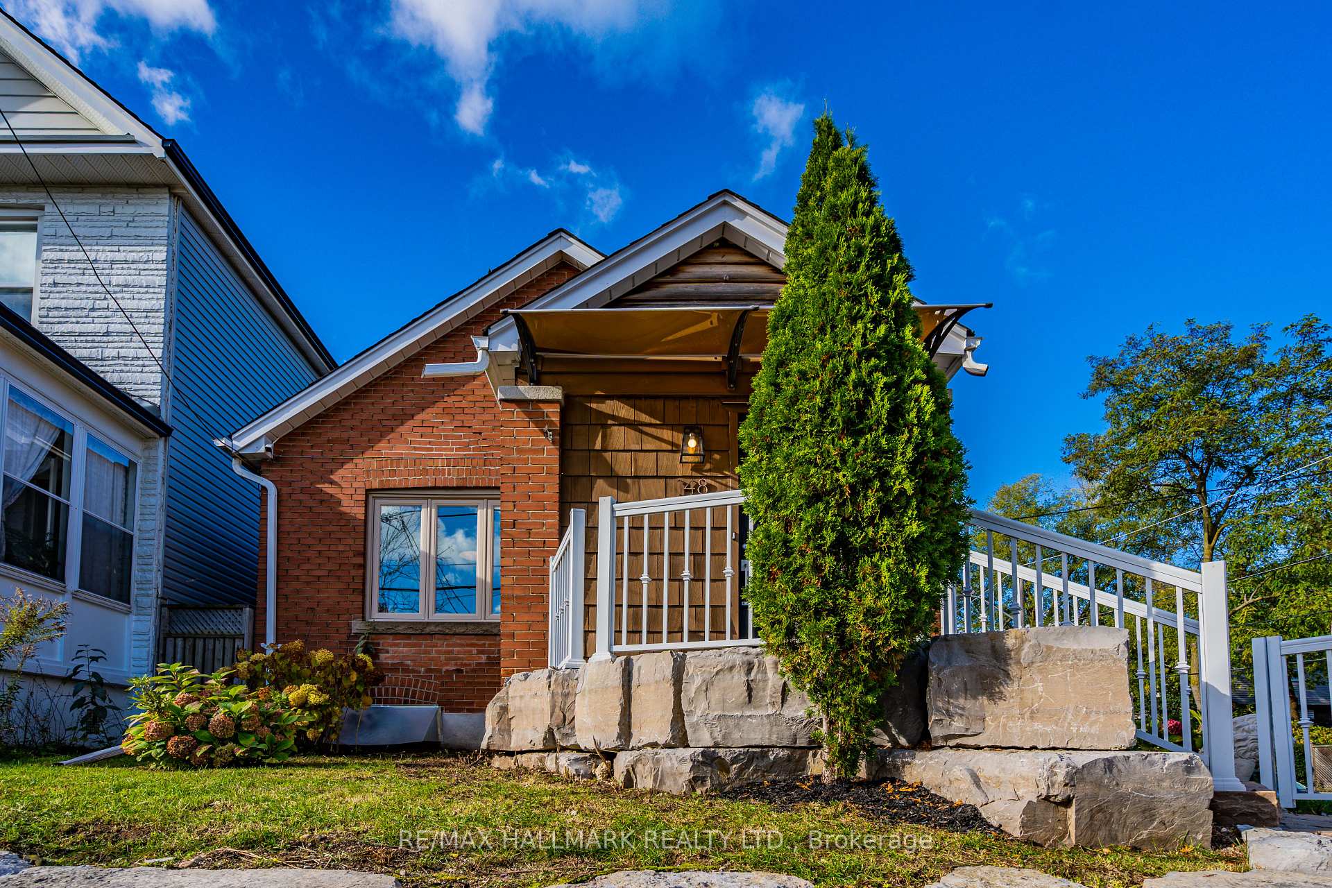 Photo 4 of 148 Westlake Avenue, Toronto, Woodbine-Lumsden — HOMEH