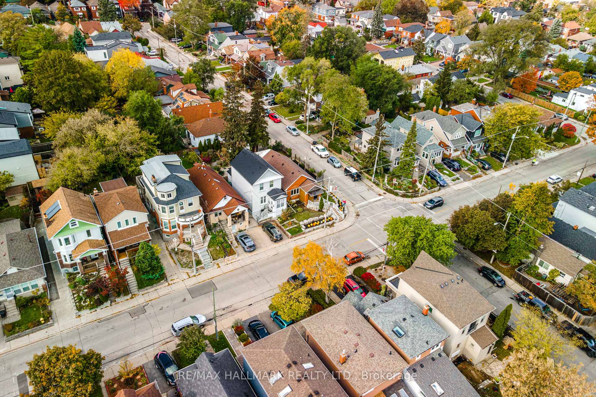 Photo 5 of 148 Westlake Avenue, Toronto, Woodbine-Lumsden — HOMEH