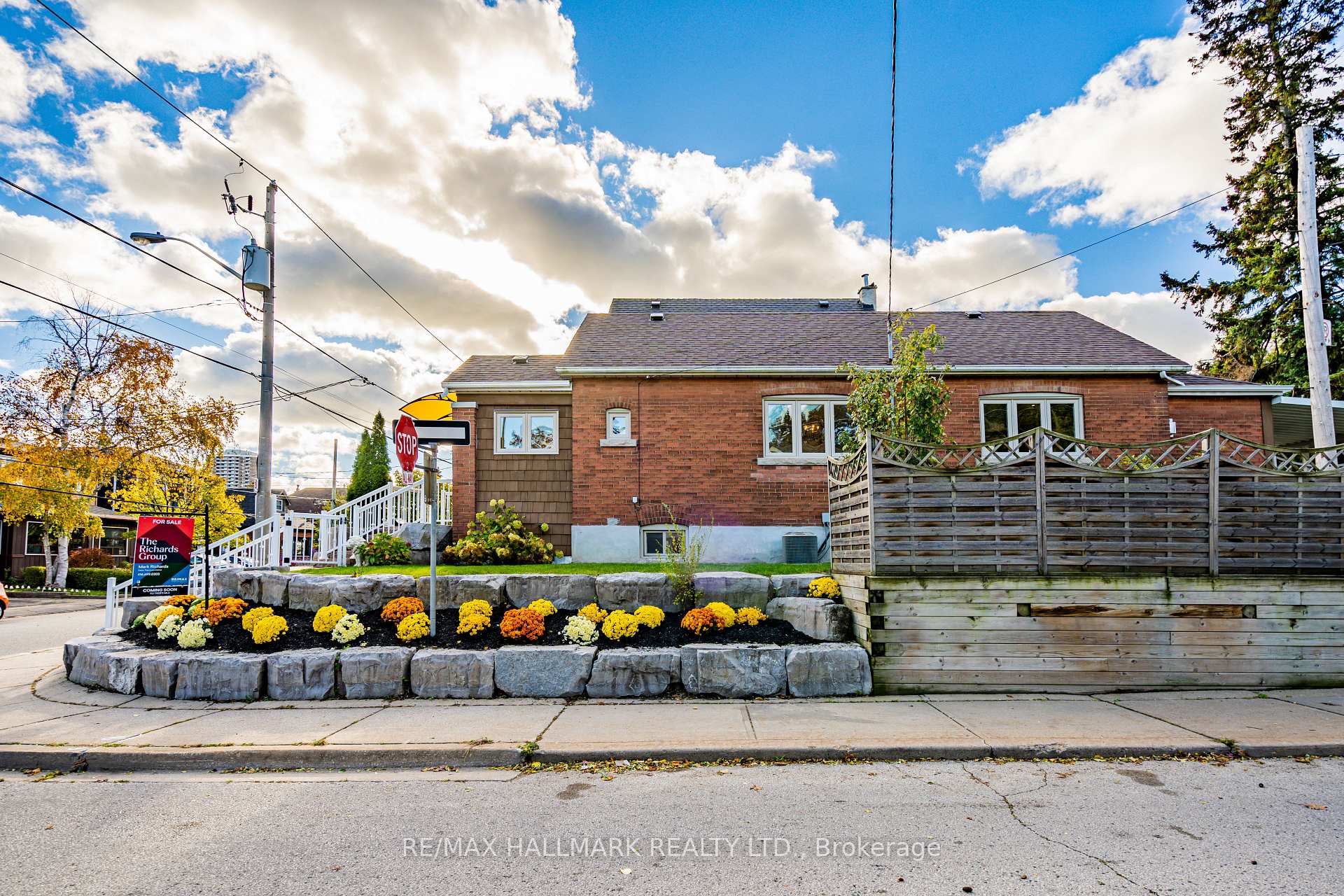 Photo 9 of 148 Westlake Avenue, Toronto, Woodbine-Lumsden — HOMEH