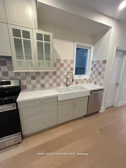 Photo 15 of Unit Upper, 163 Hampton Avenue, Toronto, North Riverdale — HOMEH