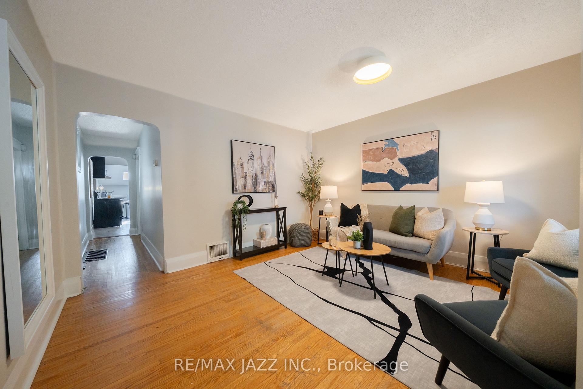 Photo 7 of 705 Mortimer Avenue, Toronto, Danforth Village-East York — HOMEH