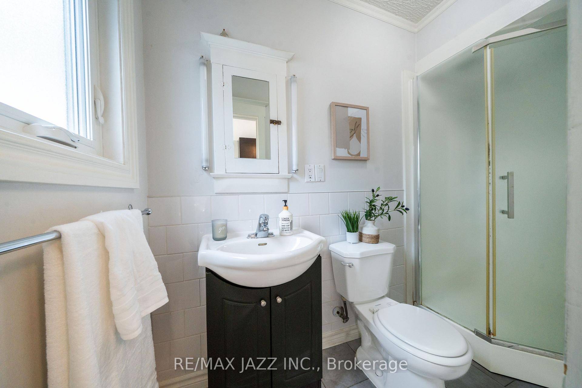 Photo 17 of 705 Mortimer Avenue, Toronto, Danforth Village-East York — HOMEH