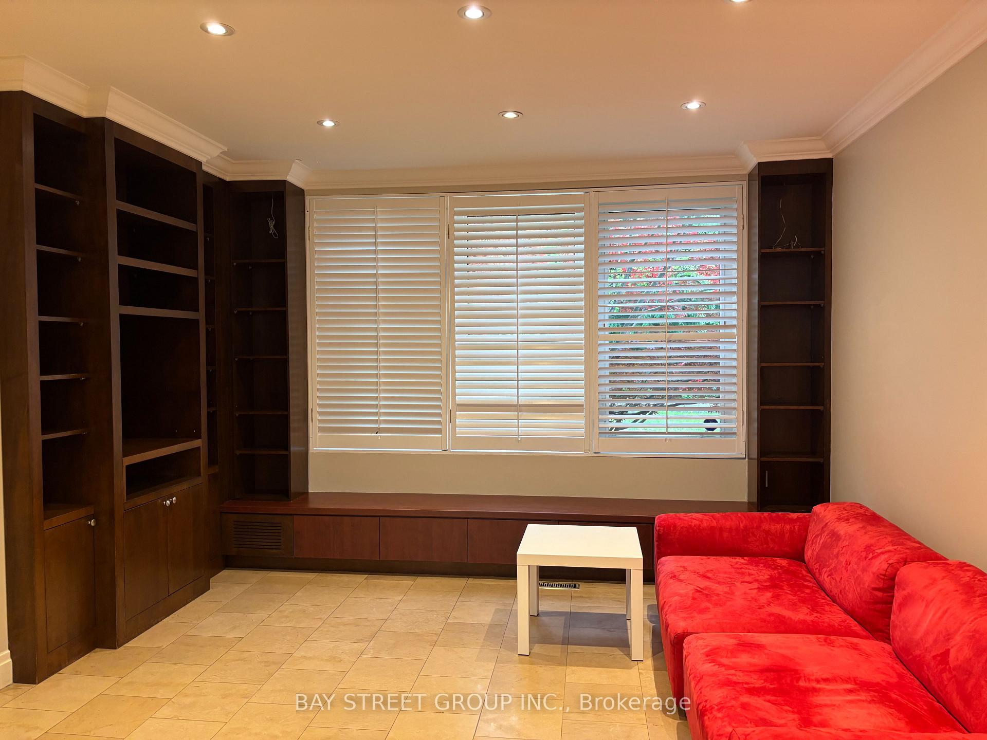 Photo 10 of 16 Overdale Road, Toronto, Forest Hill North — HOMEH