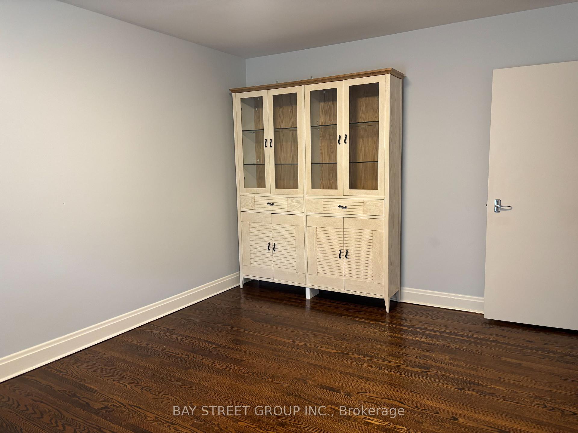 Photo 13 of 16 Overdale Road, Toronto, Forest Hill North — HOMEH