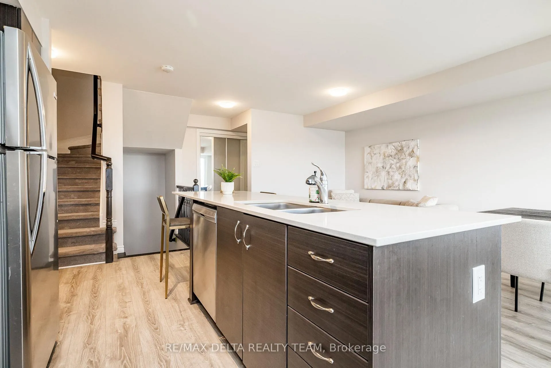 Photo 12 of 509 Ozawa Private, Ottawa, CFB Rockcliffe and Area — HOMEH