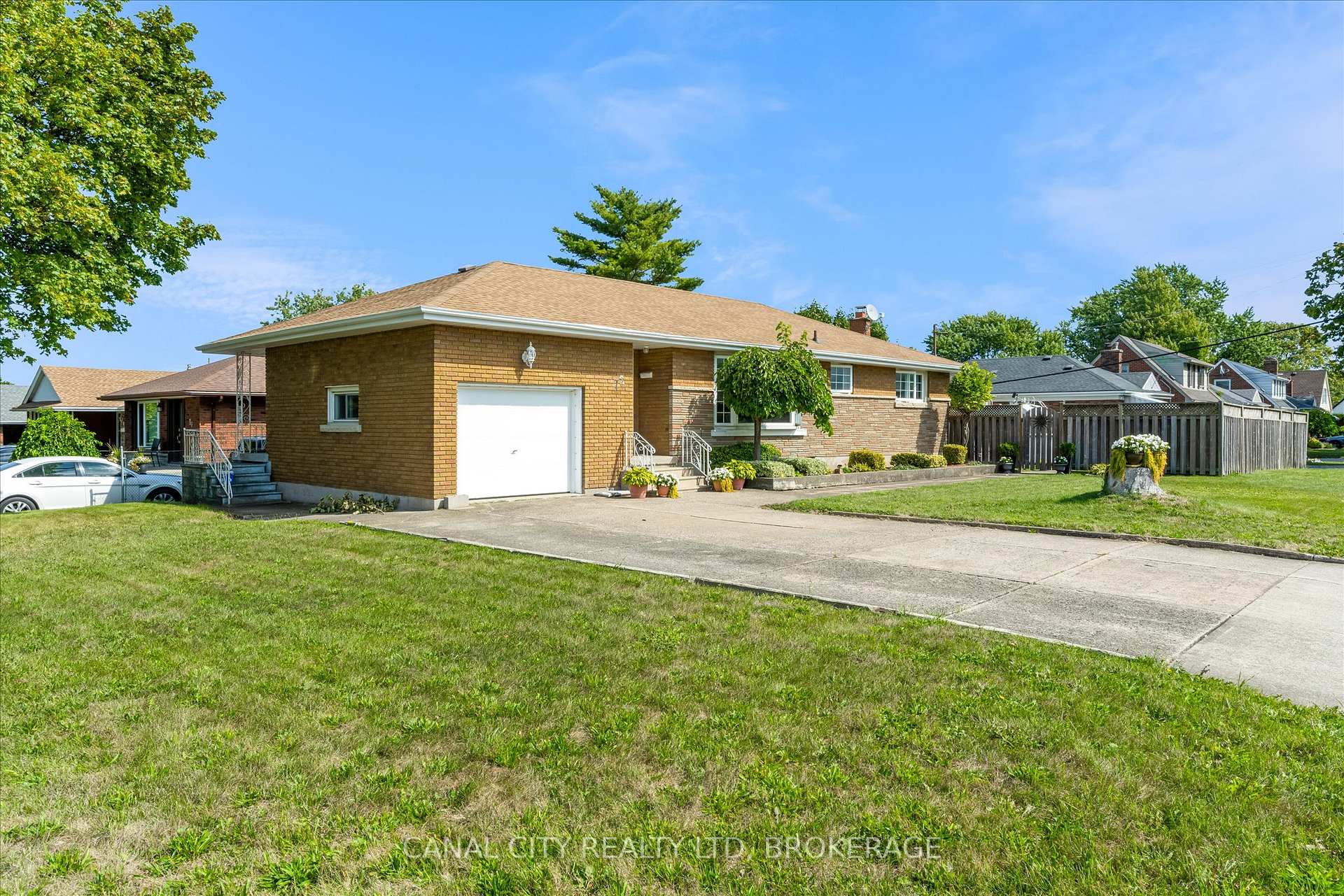 Photo 2 of 72 Maitland Street, Thorold, Thorold Downtown — HOMEH