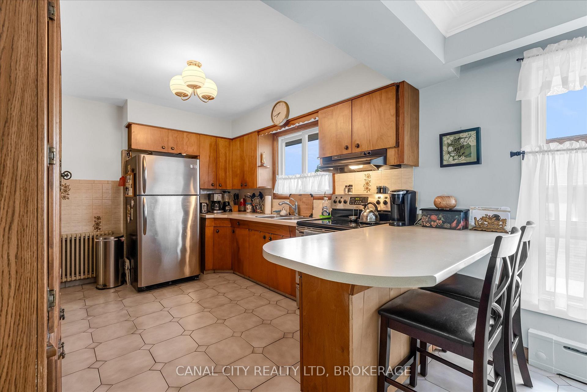 Photo 12 of 72 Maitland Street, Thorold, Thorold Downtown — HOMEH