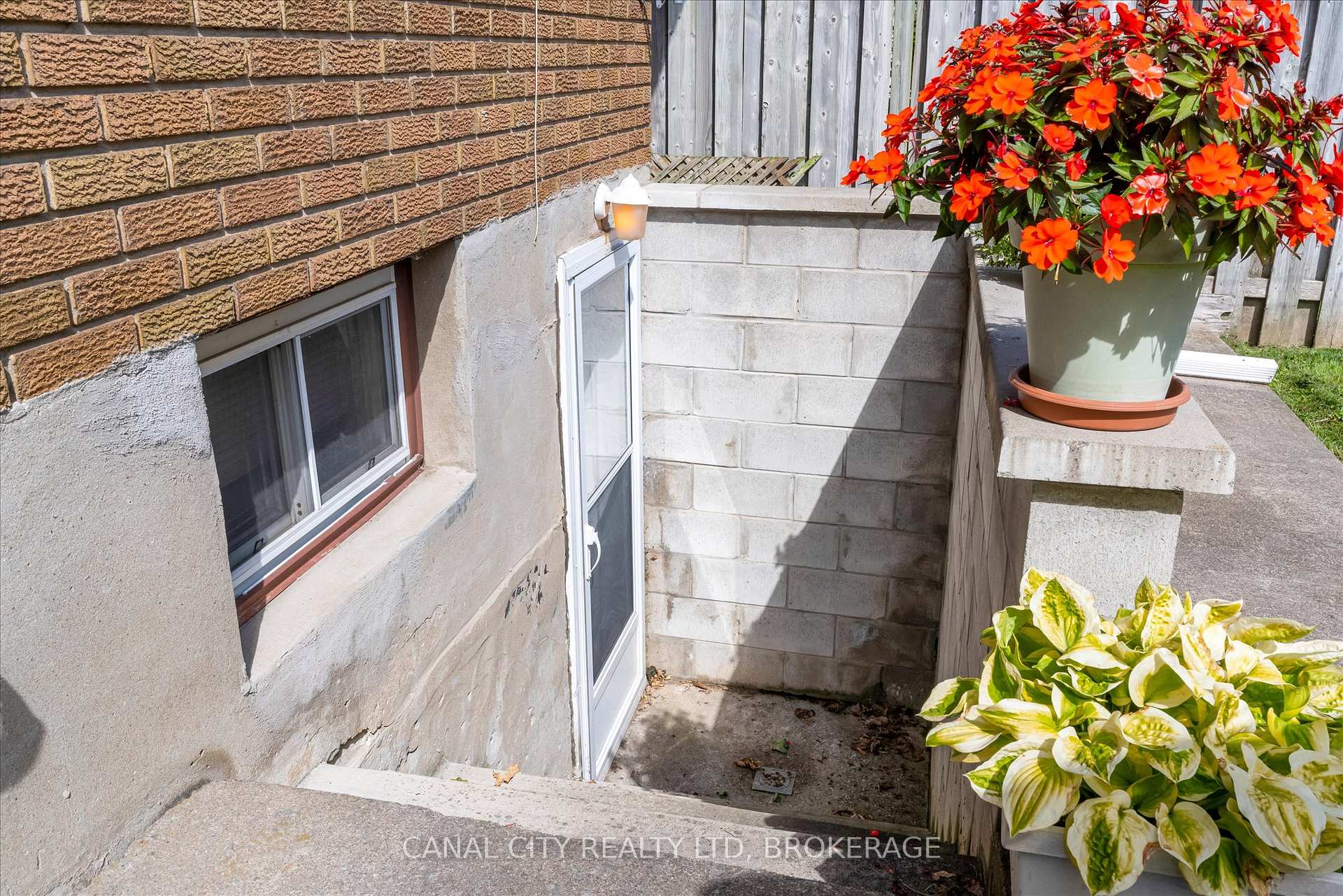 Photo 31 of 72 Maitland Street, Thorold, Thorold Downtown — HOMEH