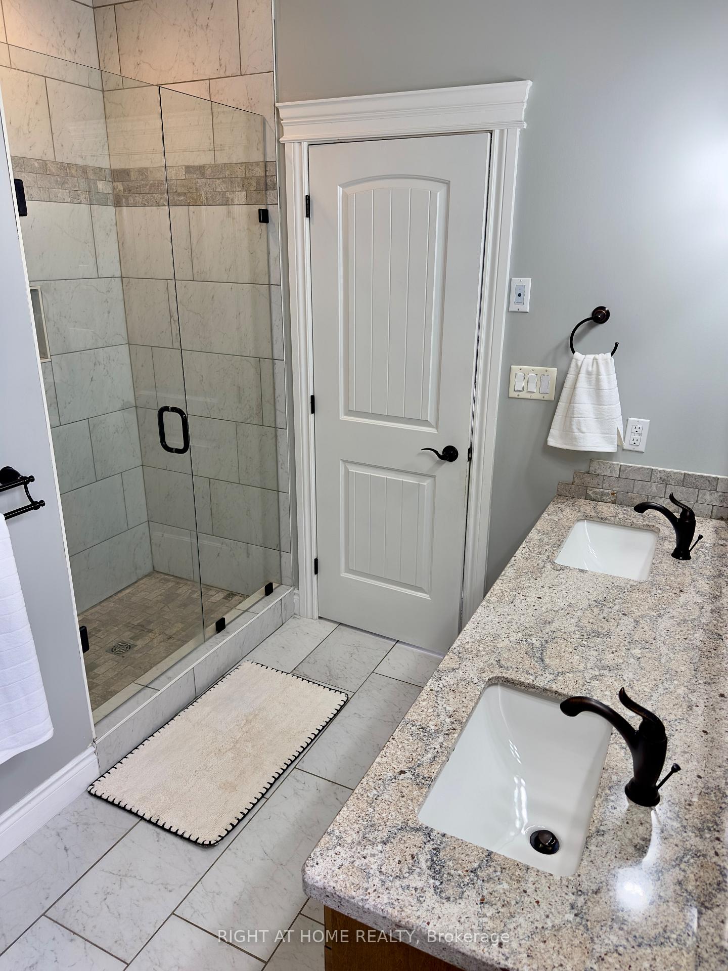 Photo 14 of 1 Drake Court, Strathroy-Caradoc, SW — HOMEH