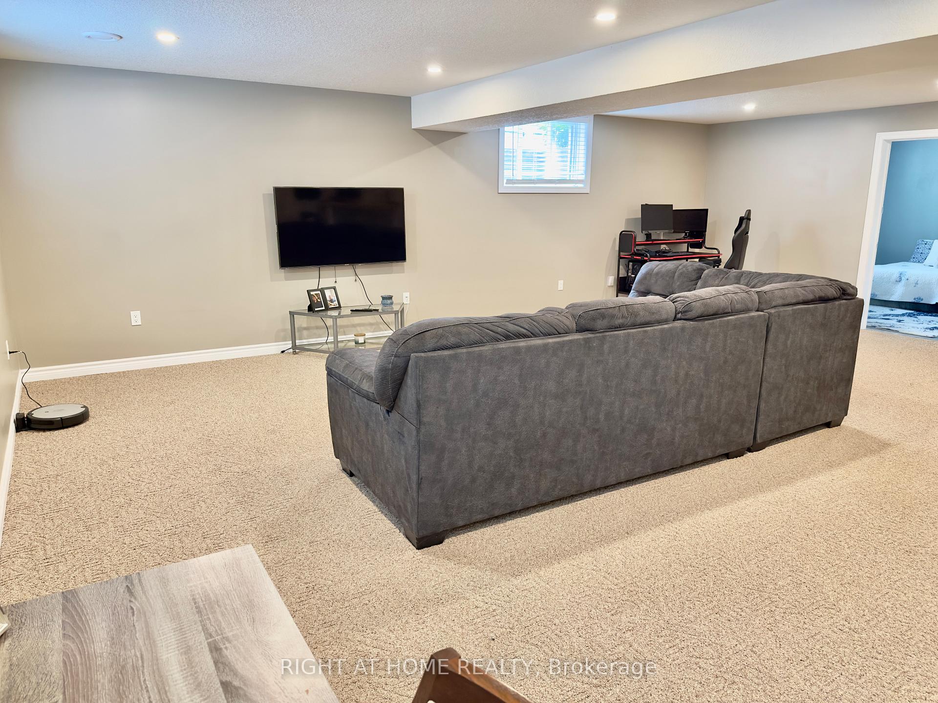 Photo 22 of 1 Drake Court, Strathroy-Caradoc, SW — HOMEH