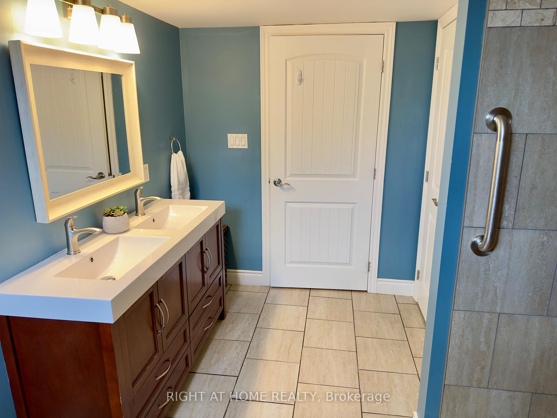Photo 30 of 1 Drake Court, Strathroy-Caradoc, SW — HOMEH