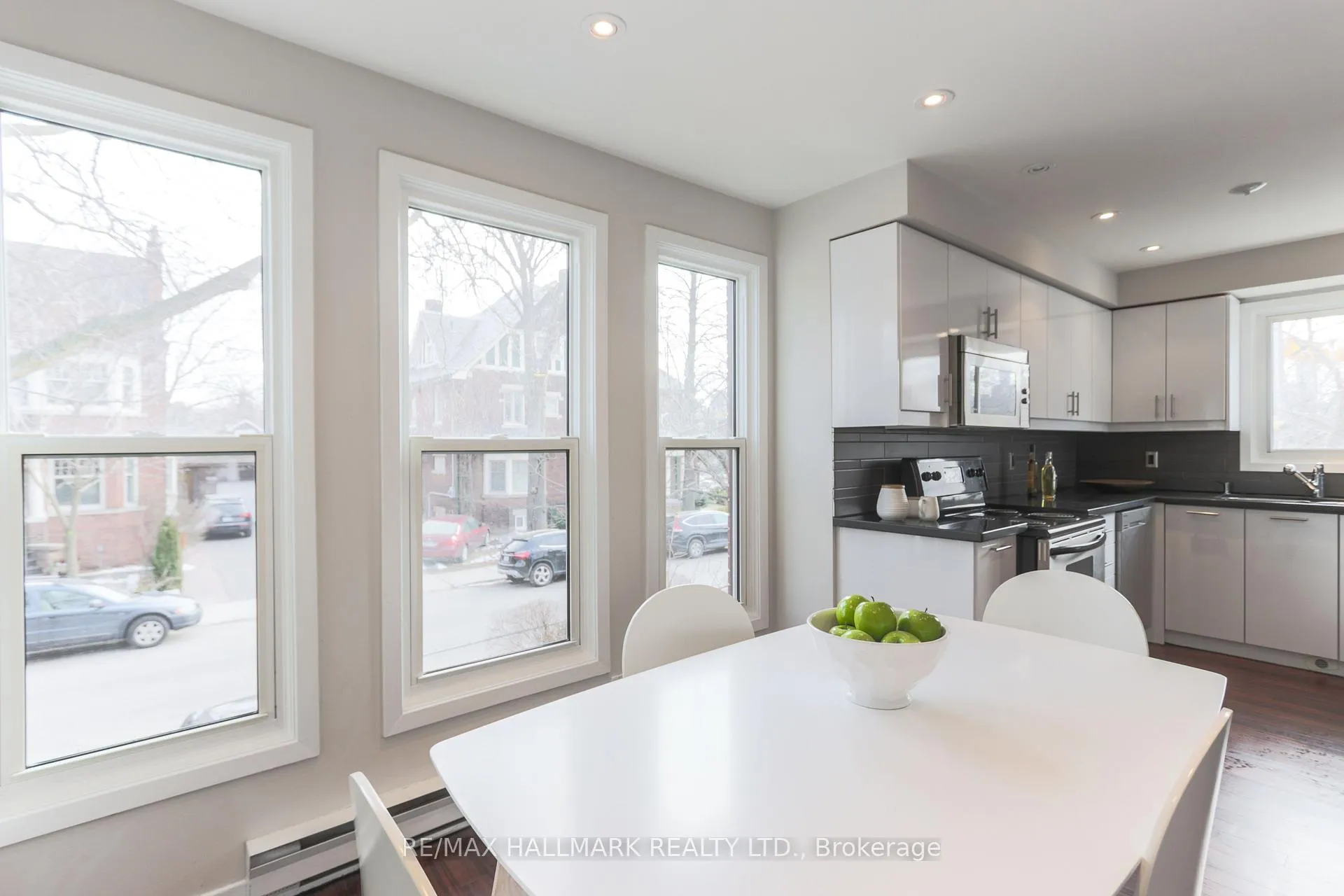 Photo 16 of 451 Broadview Avenue, Toronto, North Riverdale — HOMEH
