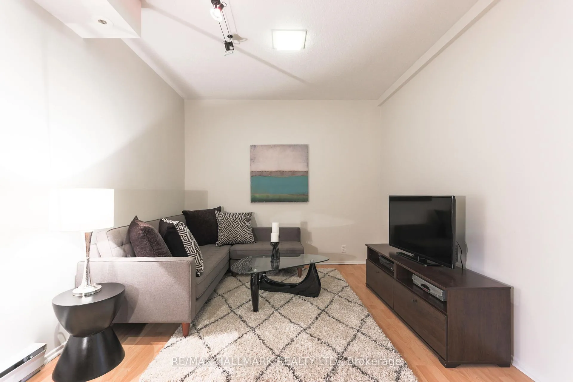 Photo 24 of 451 Broadview Avenue, Toronto, North Riverdale — HOMEH