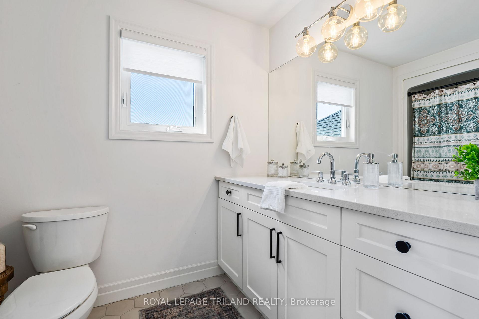 Photo 36 of 28 Hazelwood Passage, Thames Centre, Dorchester — HOMEH