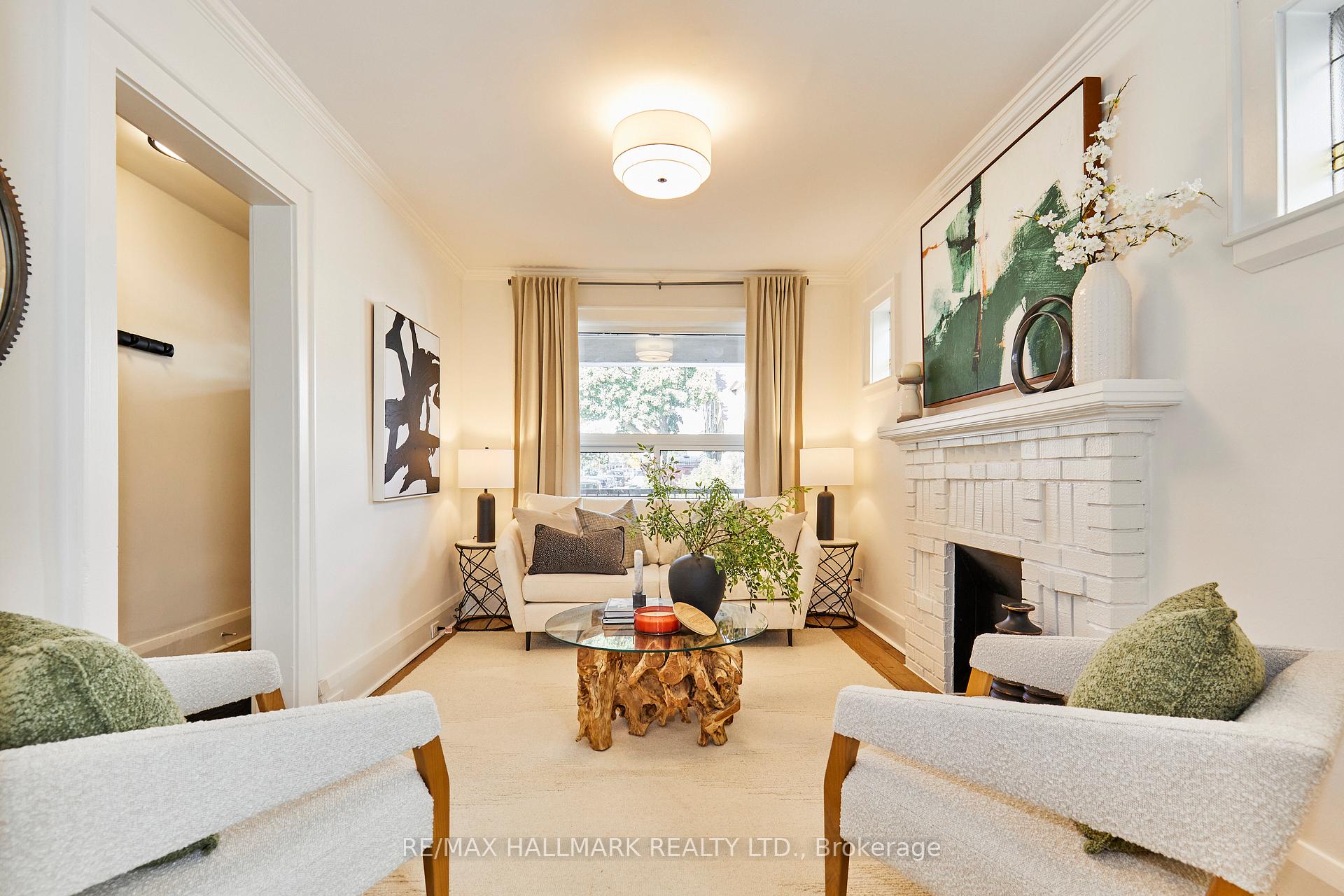 Photo 5 of 397 Sammon Avenue, Toronto, Danforth Village-East York — HOMEH