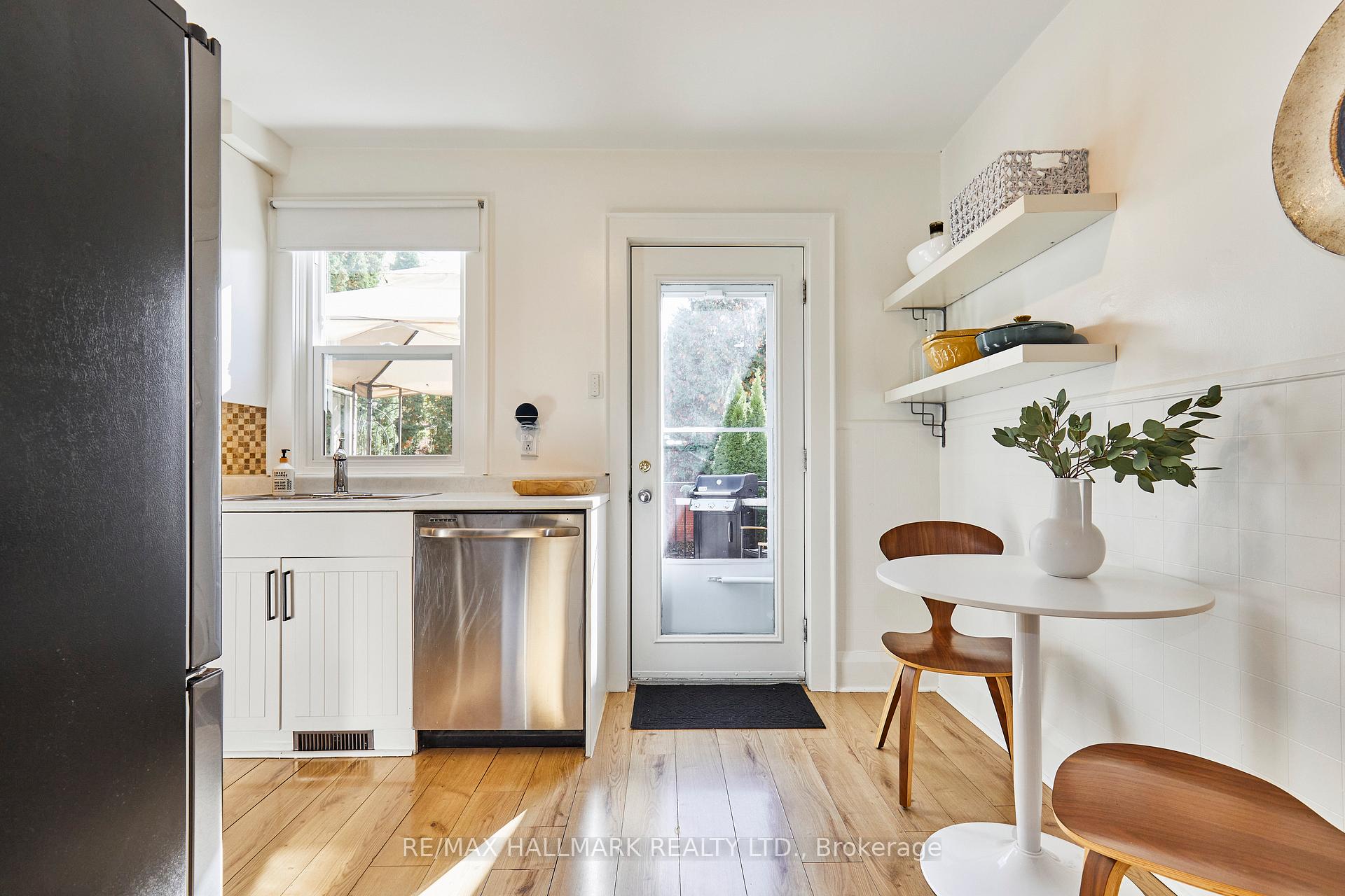Photo 9 of 397 Sammon Avenue, Toronto, Danforth Village-East York — HOMEH