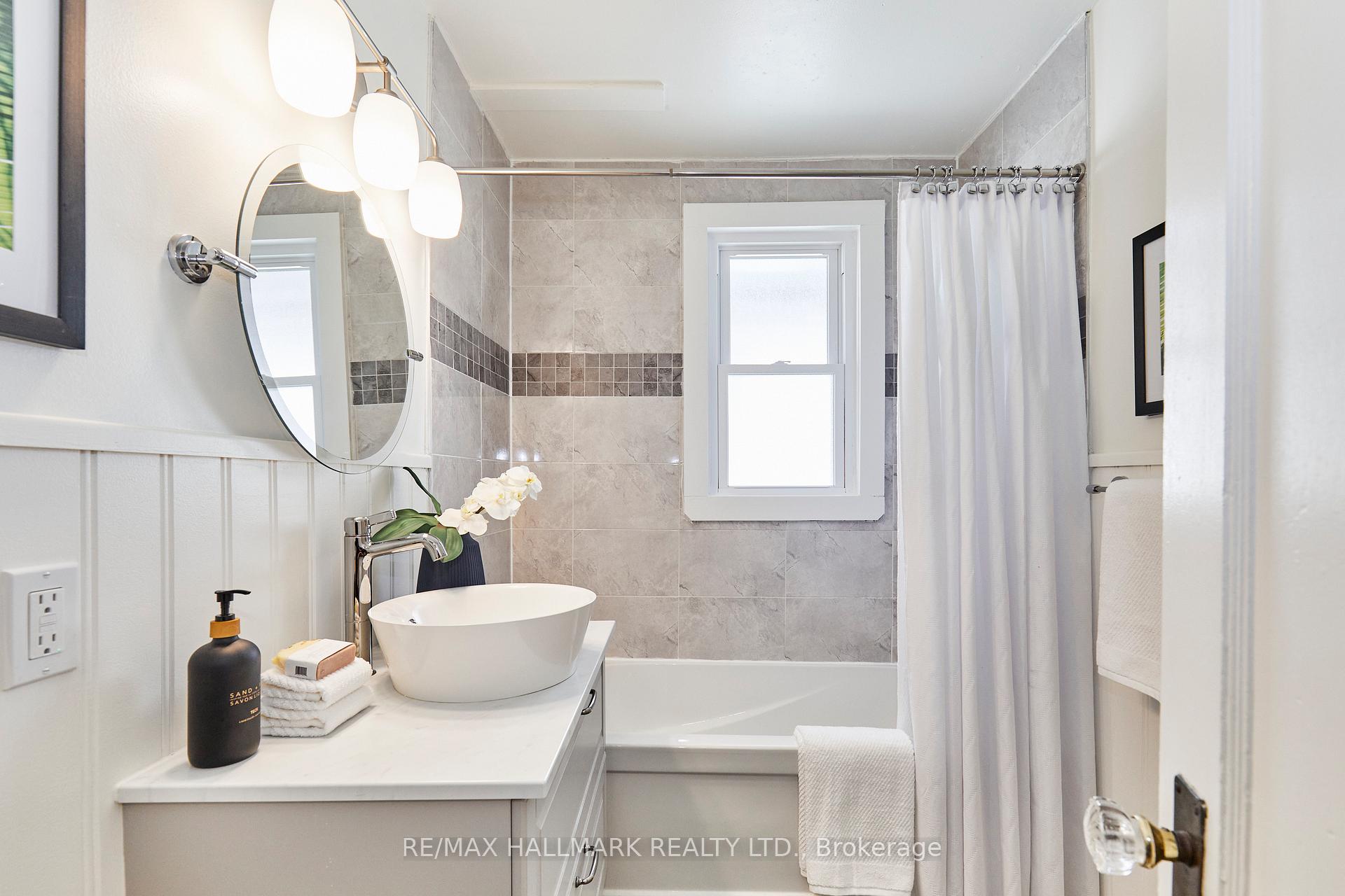 Photo 25 of 397 Sammon Avenue, Toronto, Danforth Village-East York — HOMEH