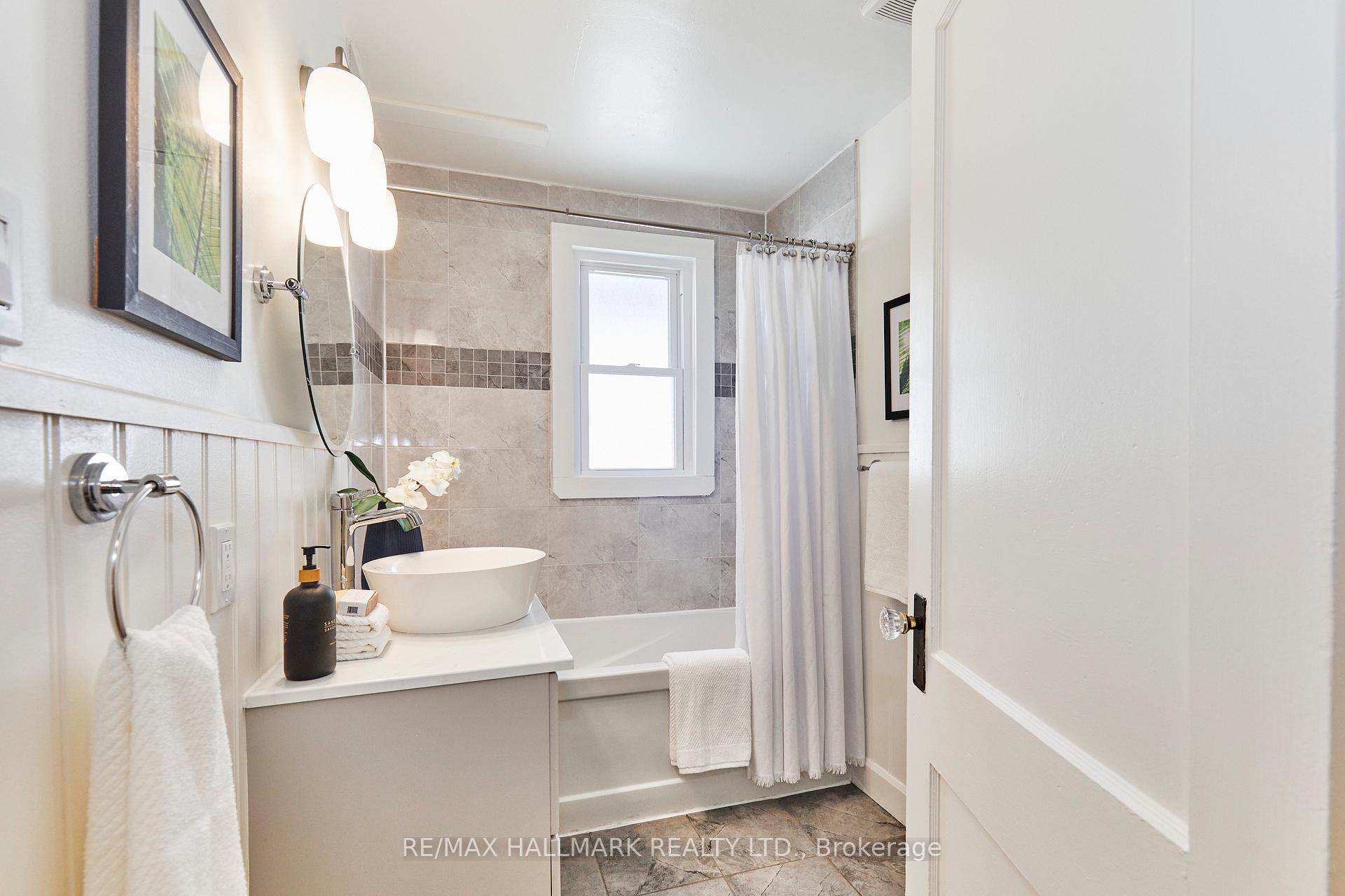 Photo 26 of 397 Sammon Avenue, Toronto, Danforth Village-East York — HOMEH