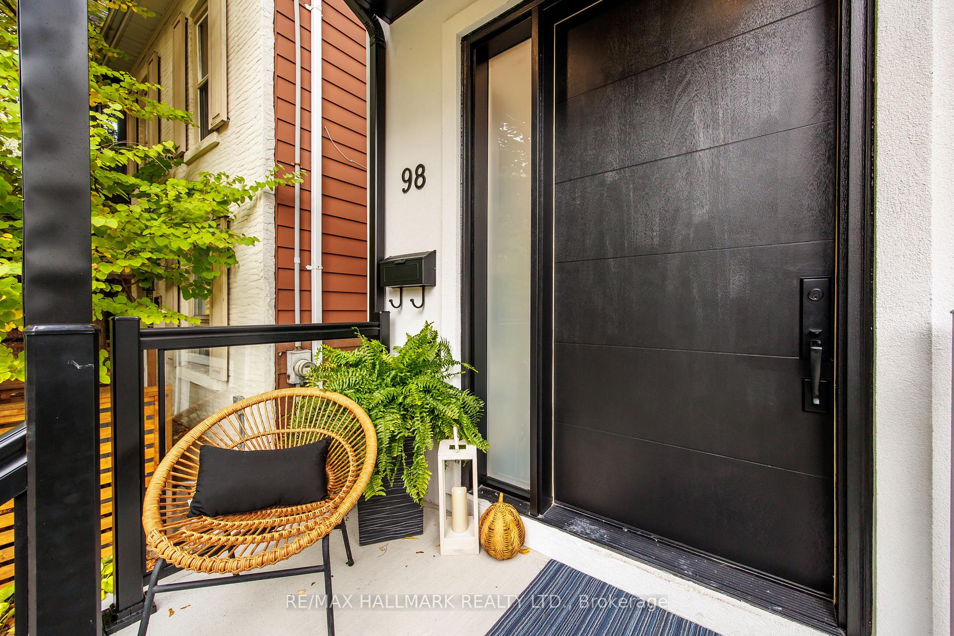 Photo 2 of 98 Hogarth Avenue, Toronto, North Riverdale — HOMEH