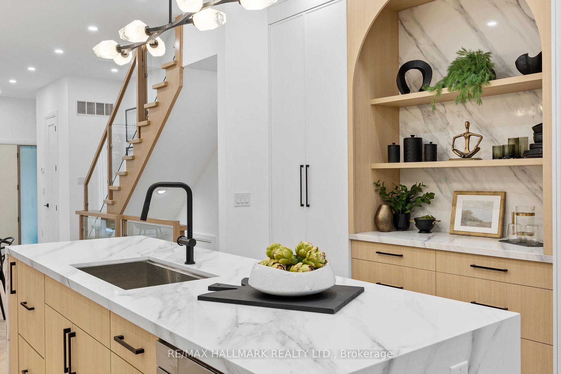 Photo 7 of 98 Hogarth Avenue, Toronto, North Riverdale — HOMEH