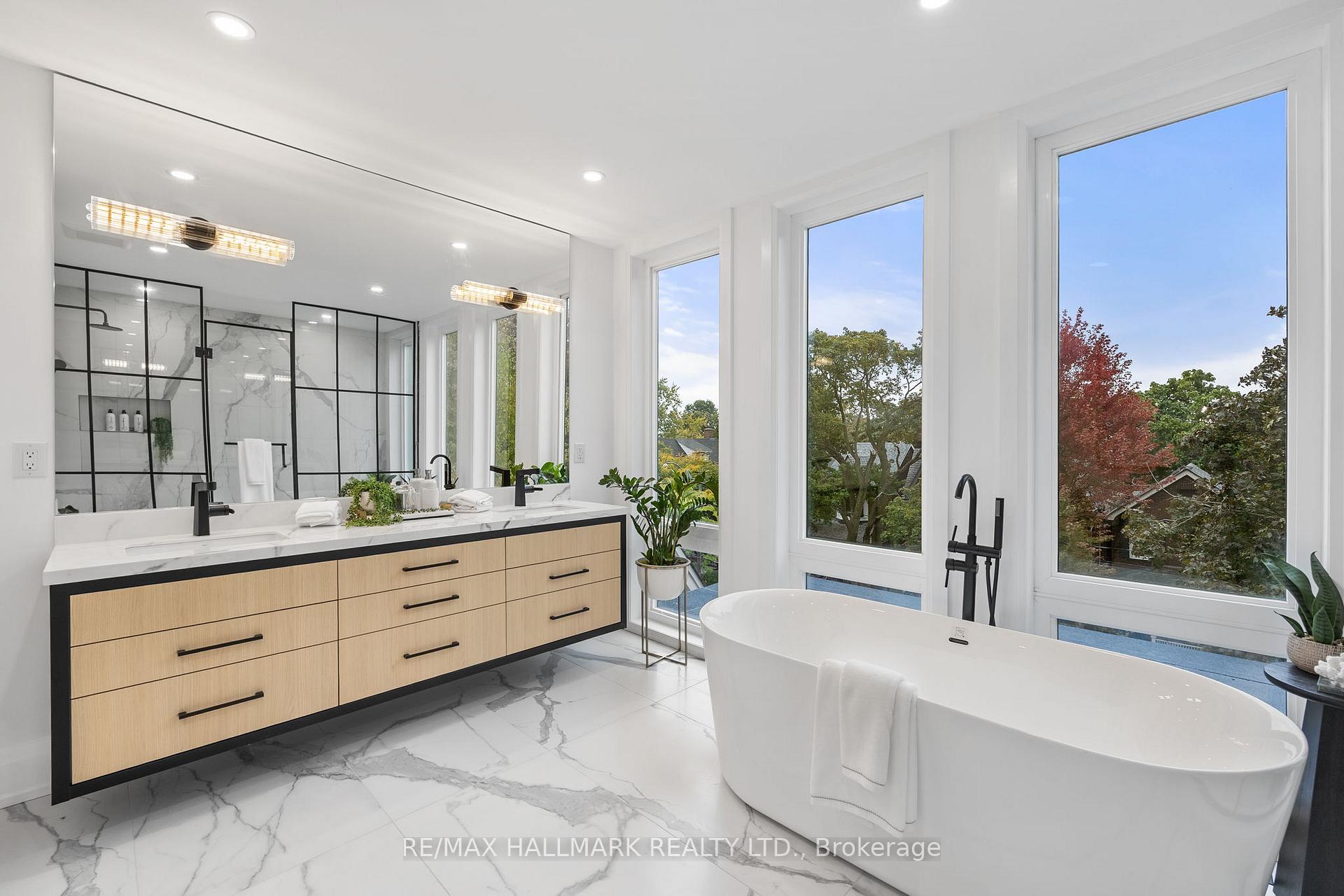 Photo 13 of 98 Hogarth Avenue, Toronto, North Riverdale — HOMEH