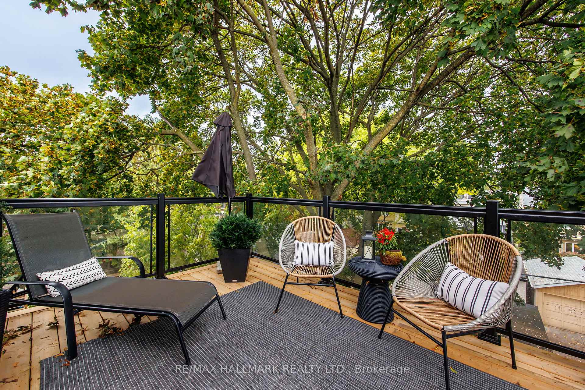 Photo 34 of 98 Hogarth Avenue, Toronto, North Riverdale — HOMEH
