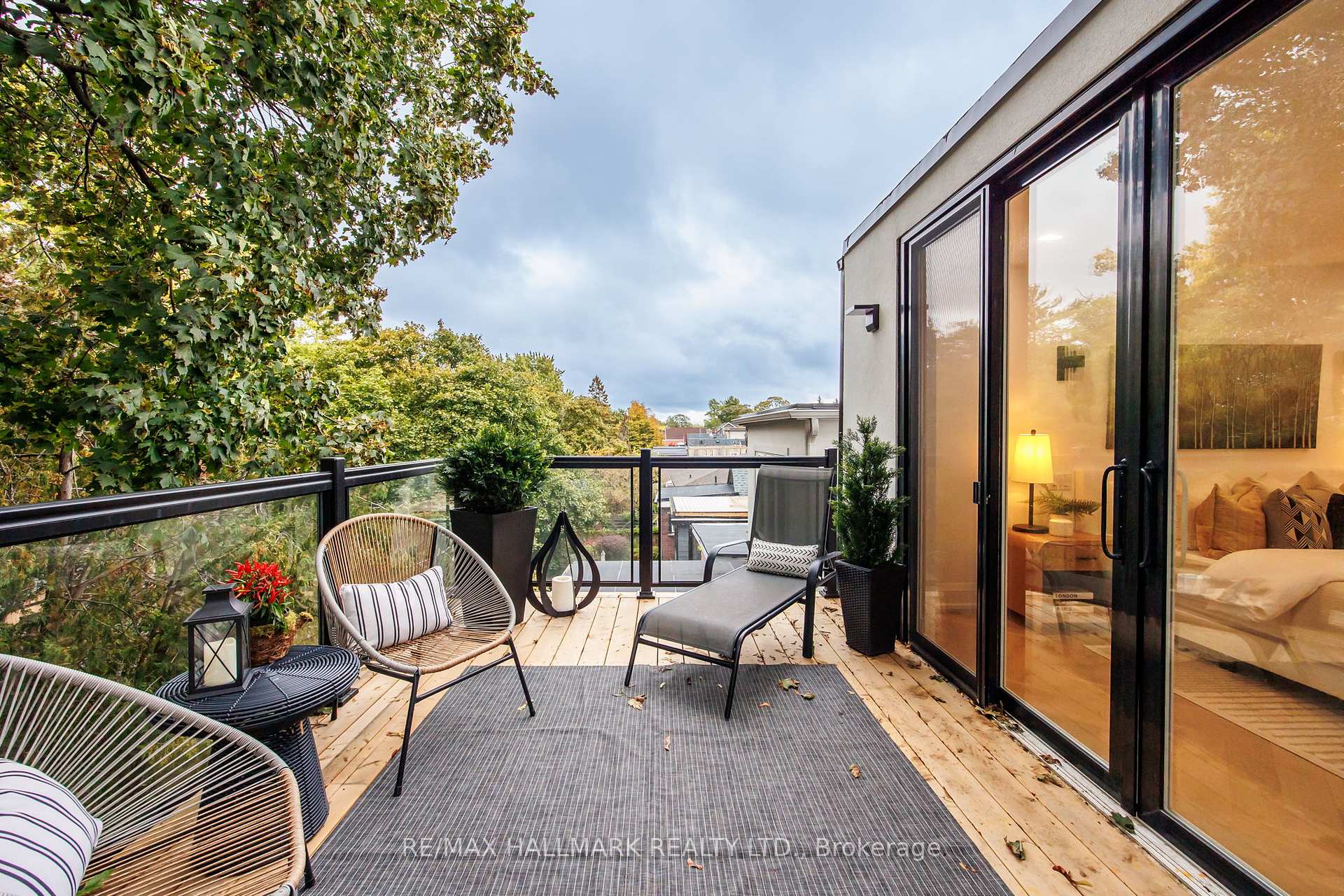 Photo 38 of 98 Hogarth Avenue, Toronto, North Riverdale — HOMEH