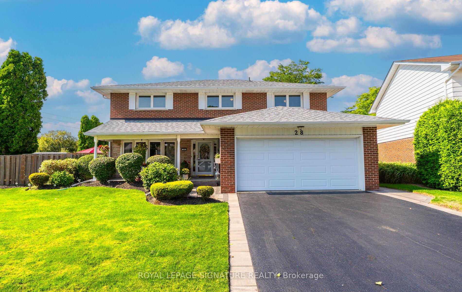 Front of 28 Roundwood Court