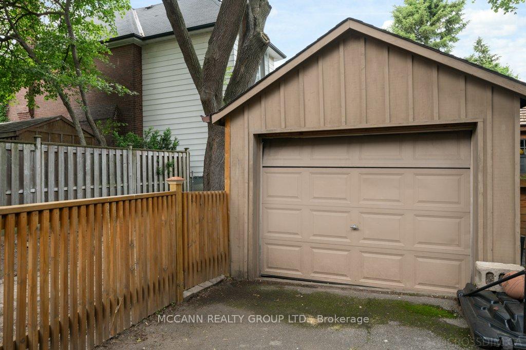 Photo 33 of 92 Brookdale Avenue, Toronto, Lawrence Park North — HOMEH