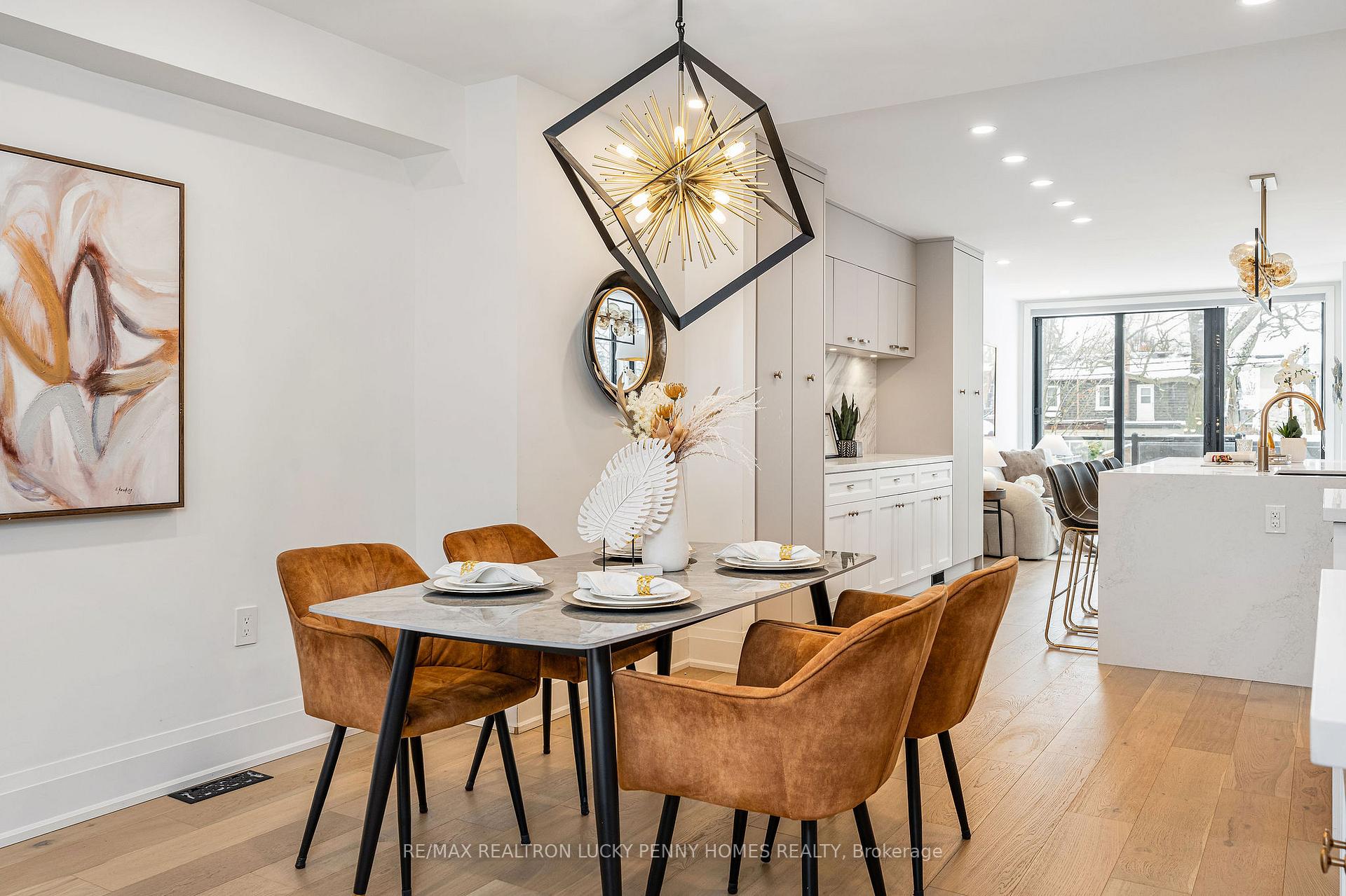 Photo 9 of 447 Soudan Avenue, Toronto, Mount Pleasant East — HOMEH