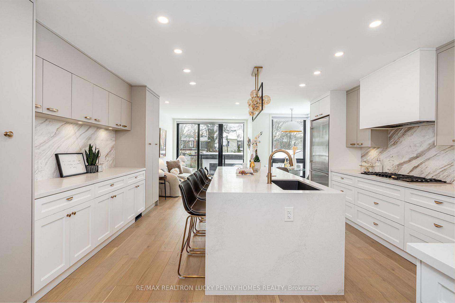 Photo 13 of 447 Soudan Avenue, Toronto, Mount Pleasant East — HOMEH