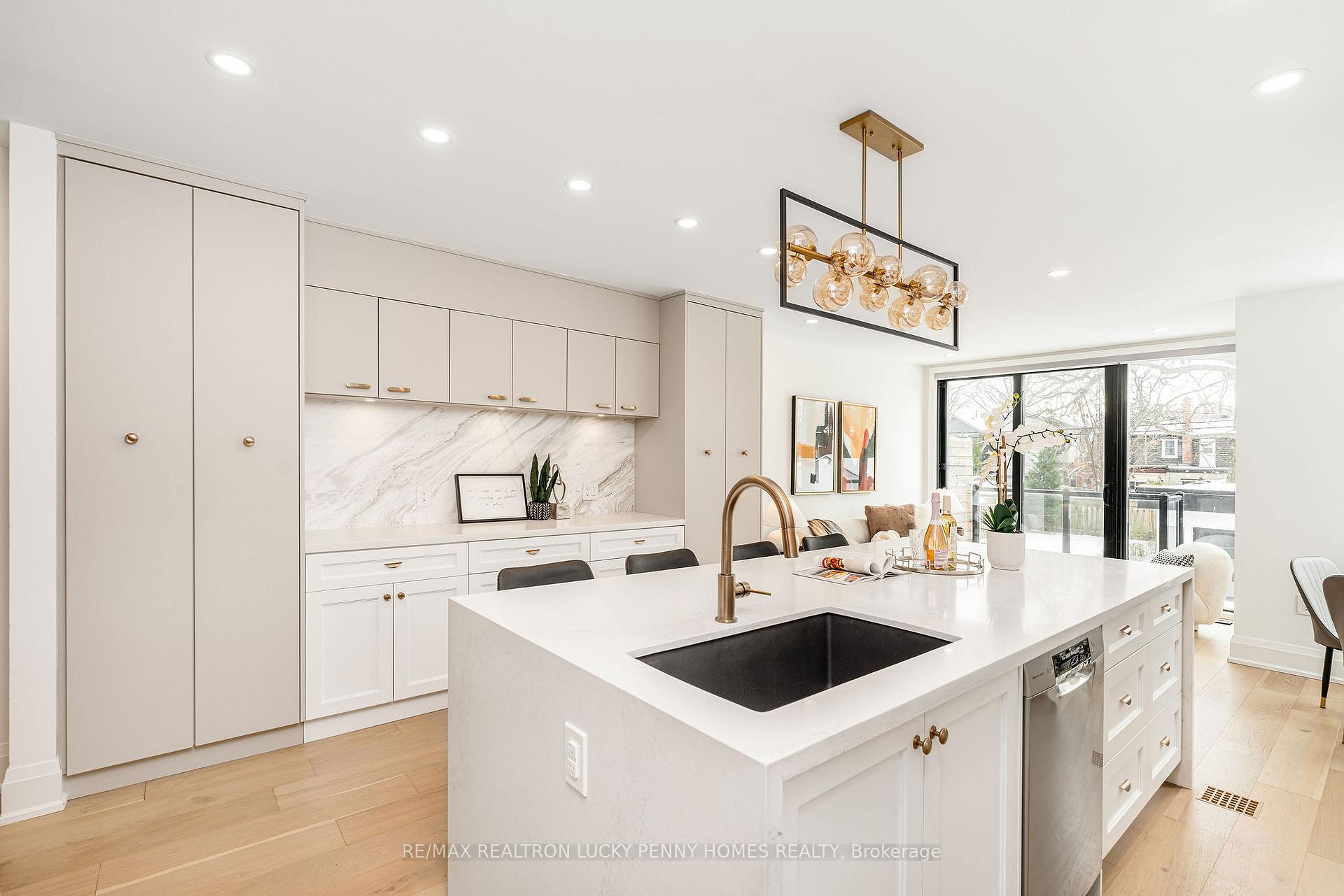 Photo 15 of 447 Soudan Avenue, Toronto, Mount Pleasant East — HOMEH