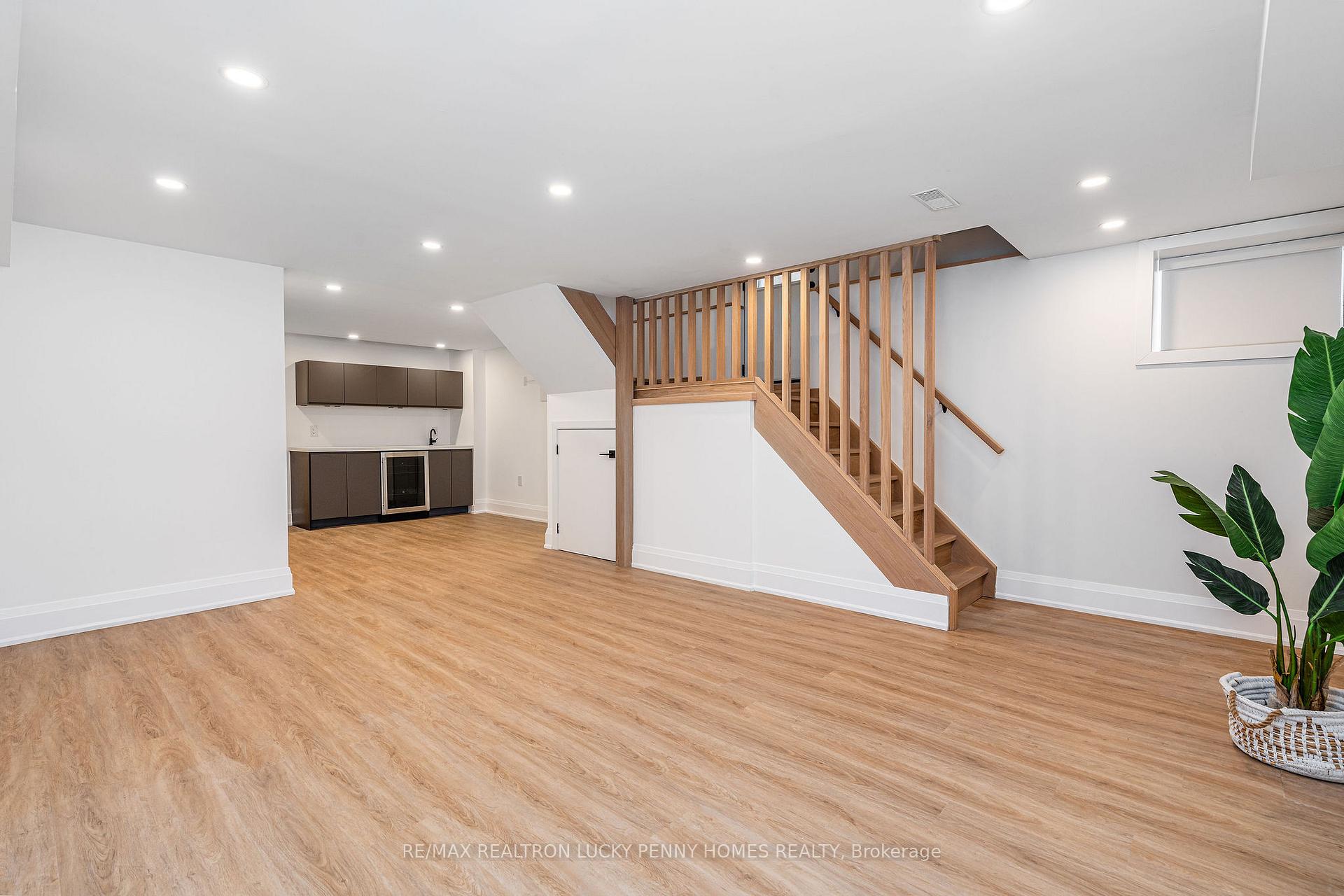Photo 31 of 447 Soudan Avenue, Toronto, Mount Pleasant East — HOMEH
