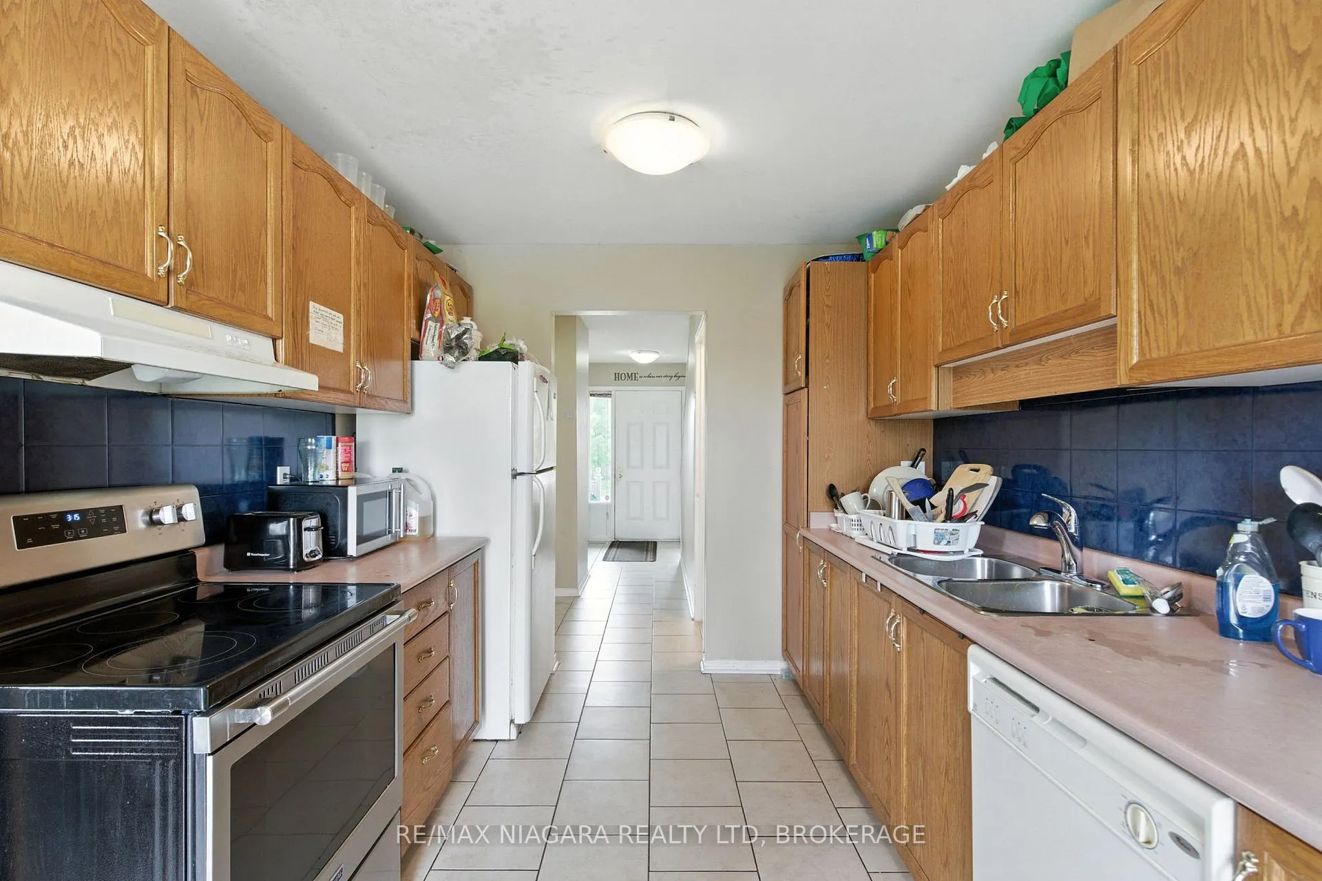 Photo 18 of 127 Devine Crescent, Thorold, Confederation Heights — HOMEH