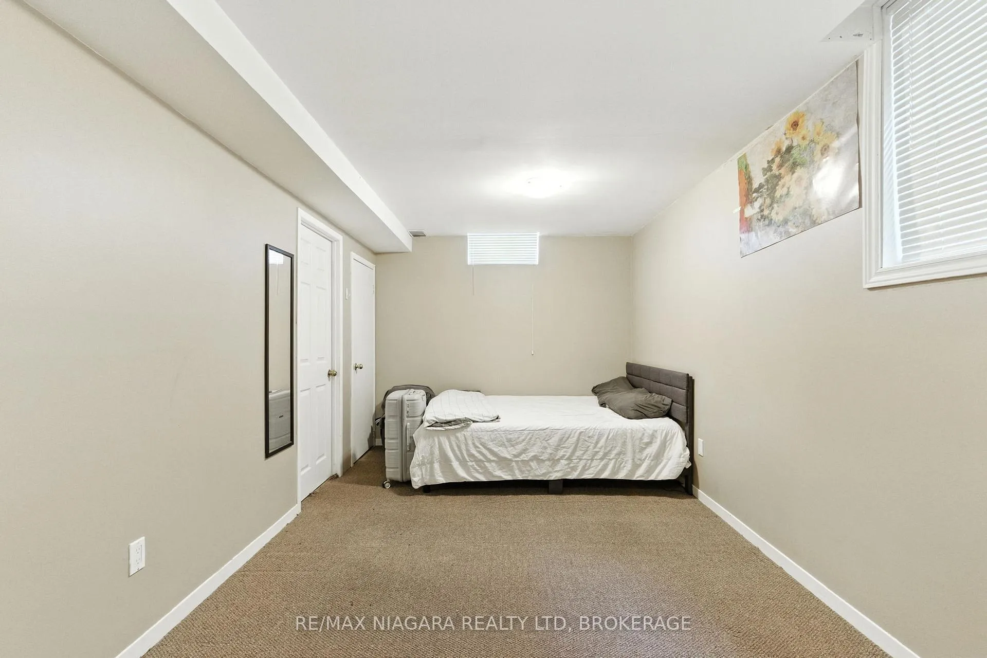 Photo 26 of 127 Devine Crescent, Thorold, Confederation Heights — HOMEH