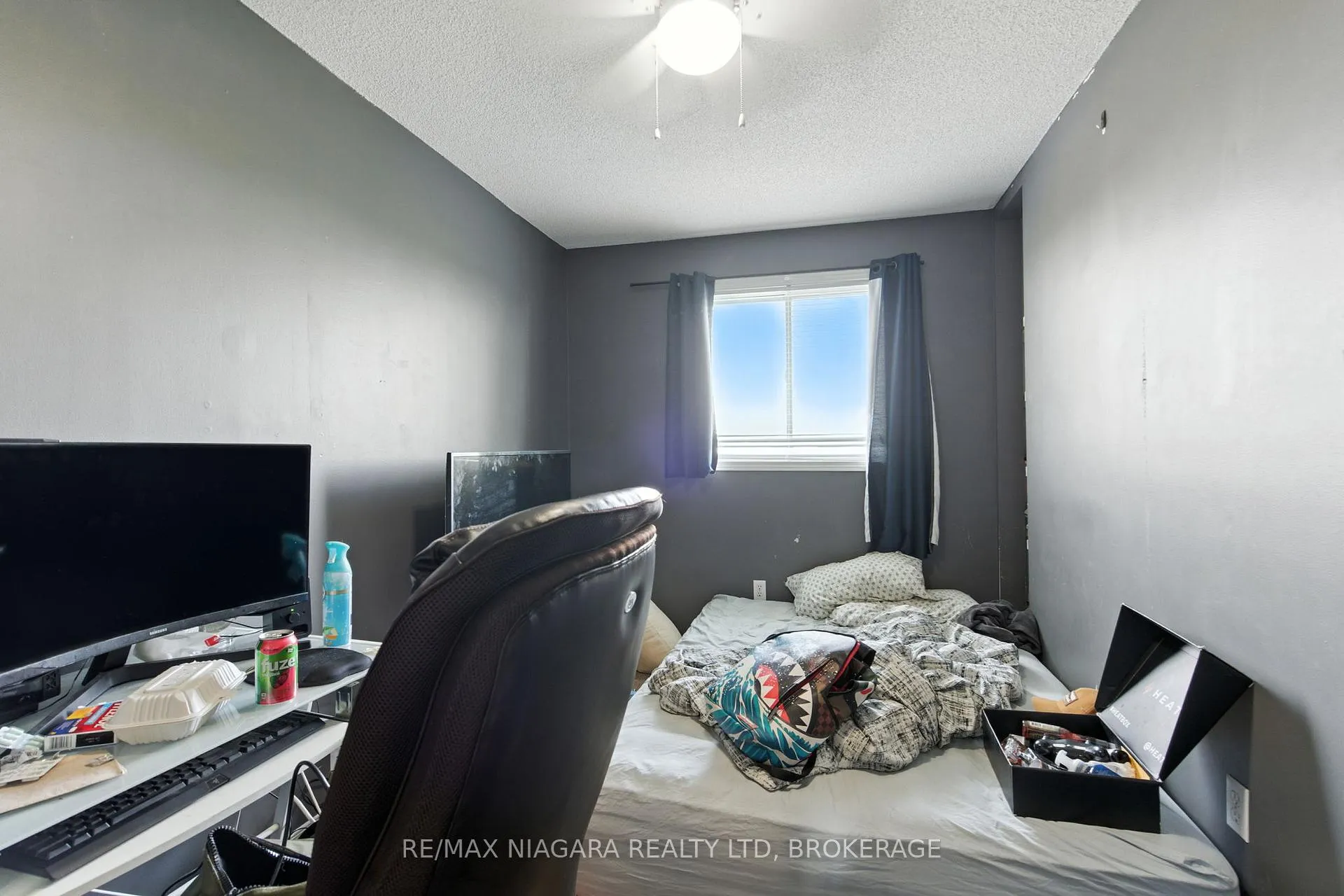 Photo 28 of 127 Devine Crescent, Thorold, Confederation Heights — HOMEH