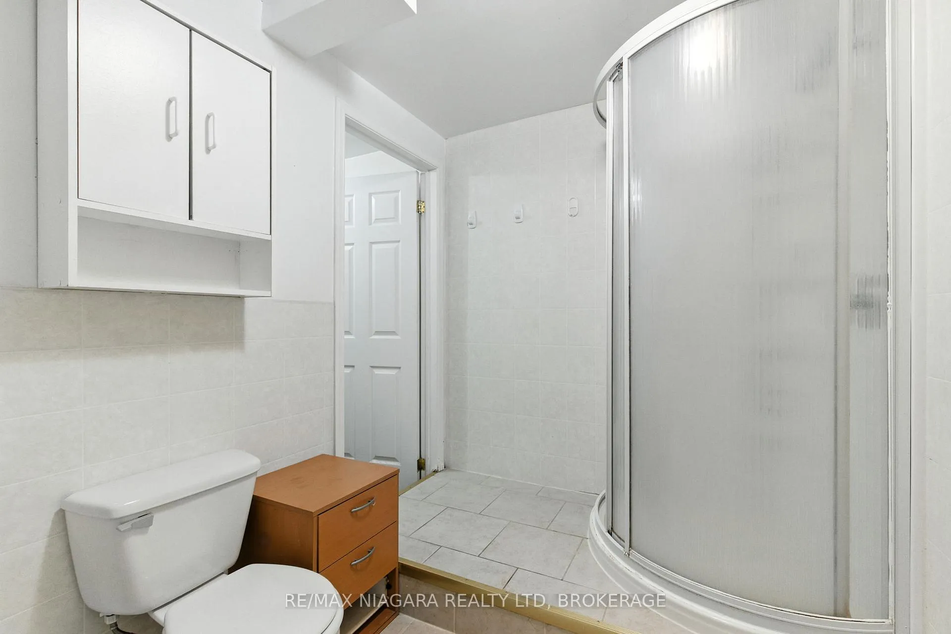 Photo 31 of 127 Devine Crescent, Thorold, Confederation Heights — HOMEH