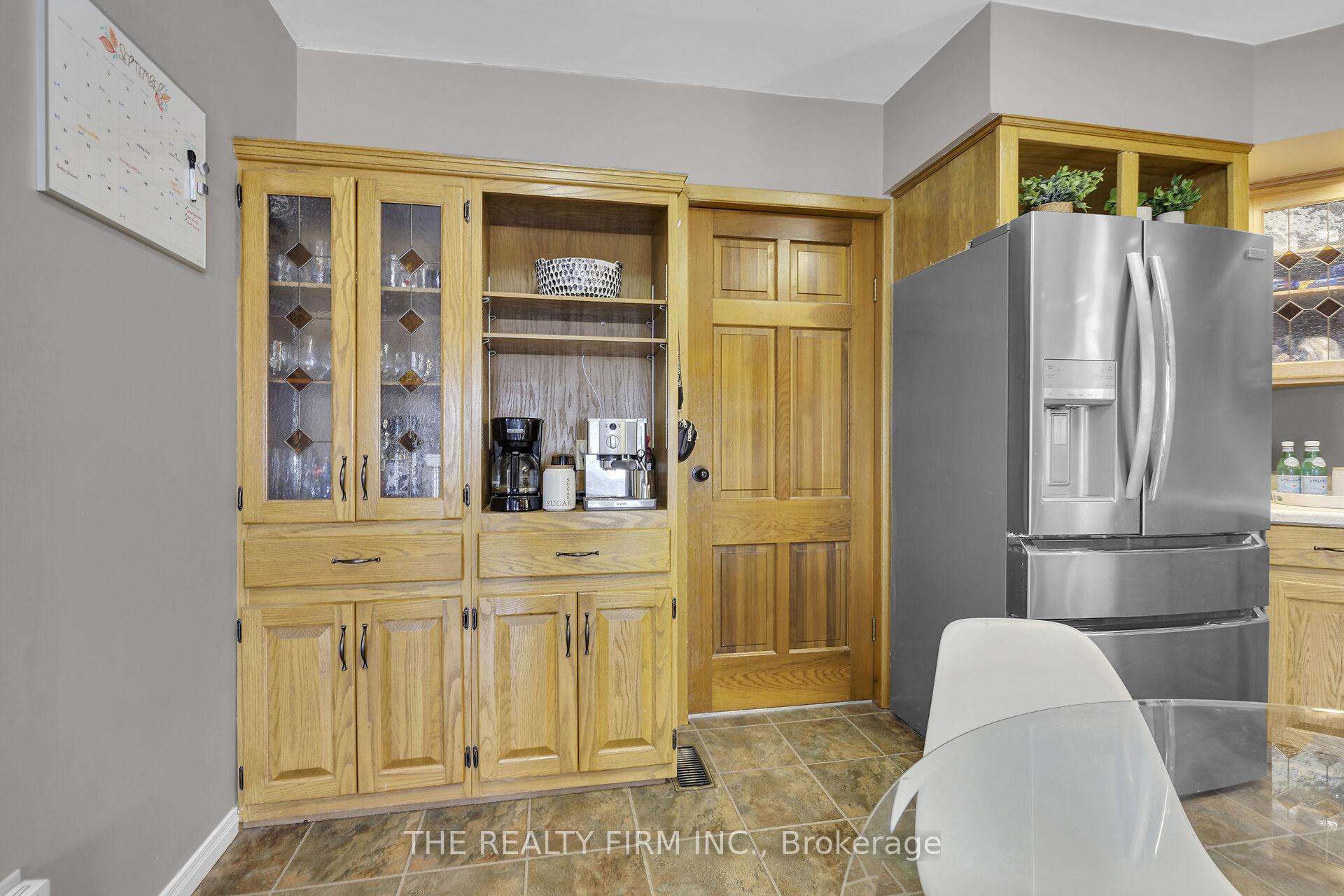 Photo 11 of 278 Upper Queen Avenue, Thames Centre, Thorndale — HOMEH