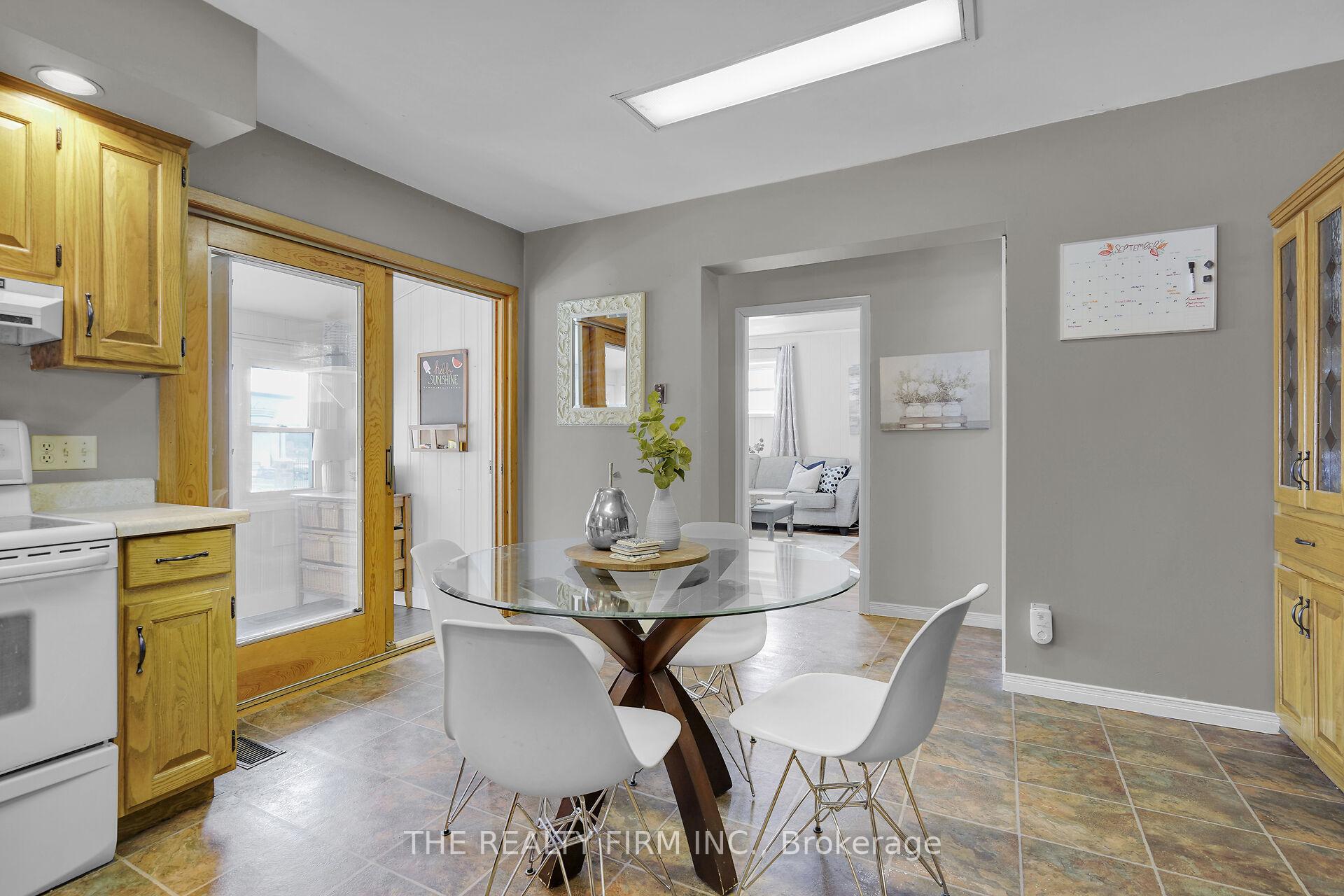 Photo 16 of 278 Upper Queen Avenue, Thames Centre, Thorndale — HOMEH