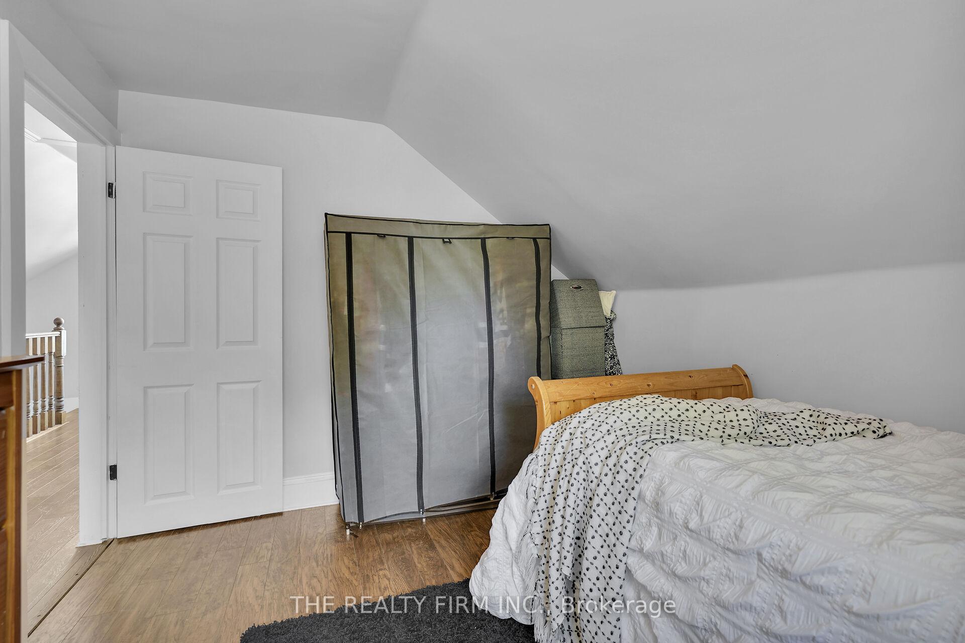 Photo 23 of 278 Upper Queen Avenue, Thames Centre, Thorndale — HOMEH