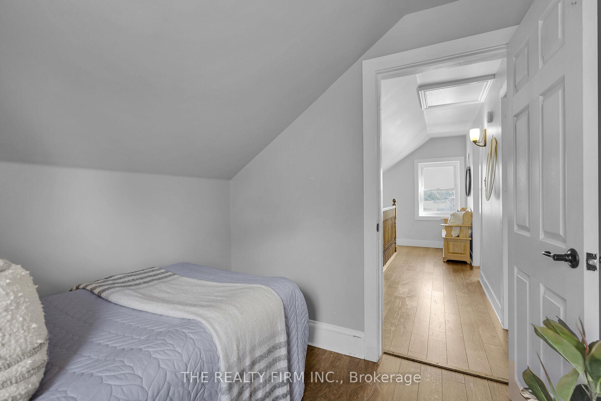 Photo 25 of 278 Upper Queen Avenue, Thames Centre, Thorndale — HOMEH