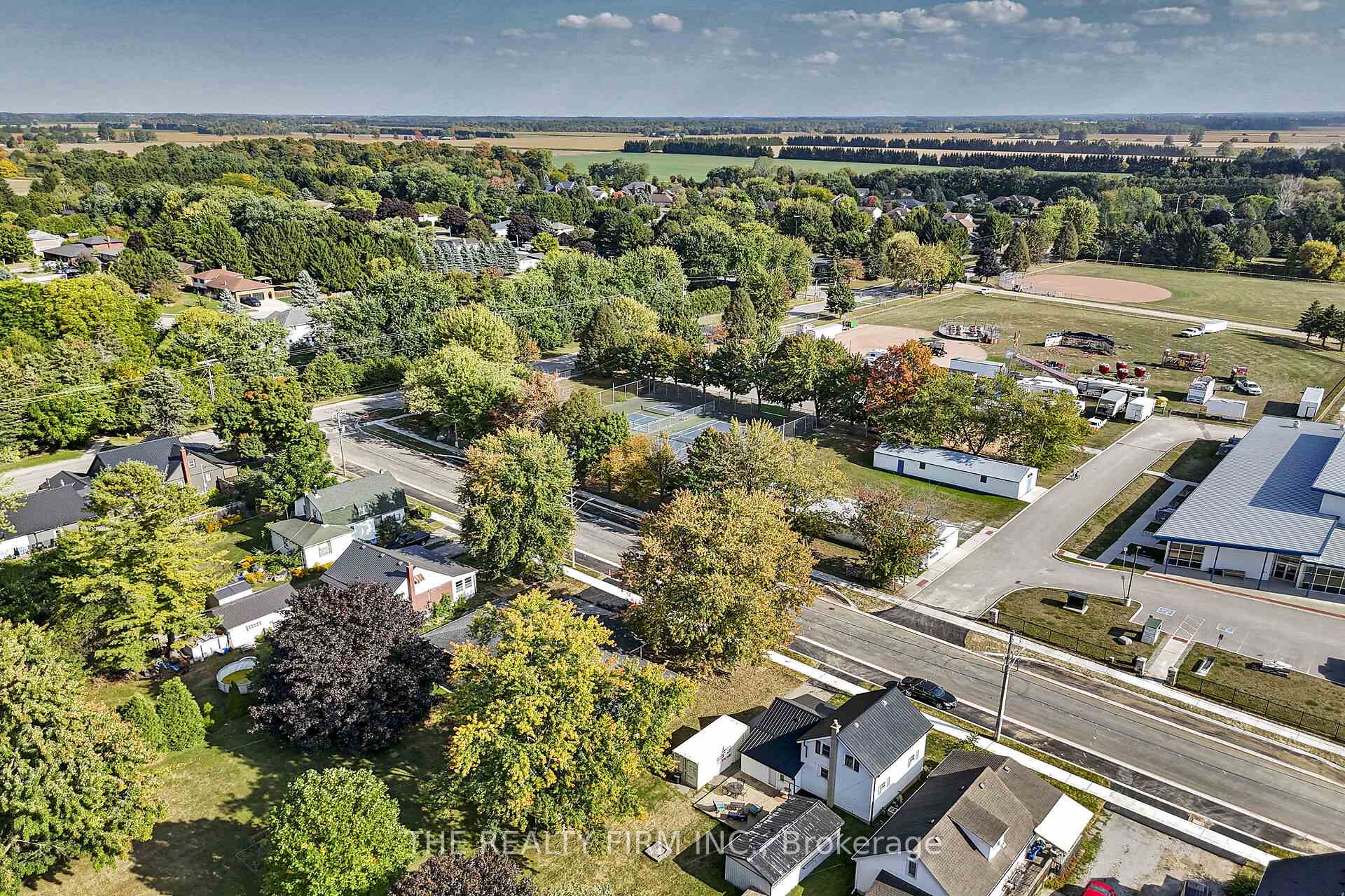 Photo 33 of 278 Upper Queen Avenue, Thames Centre, Thorndale — HOMEH