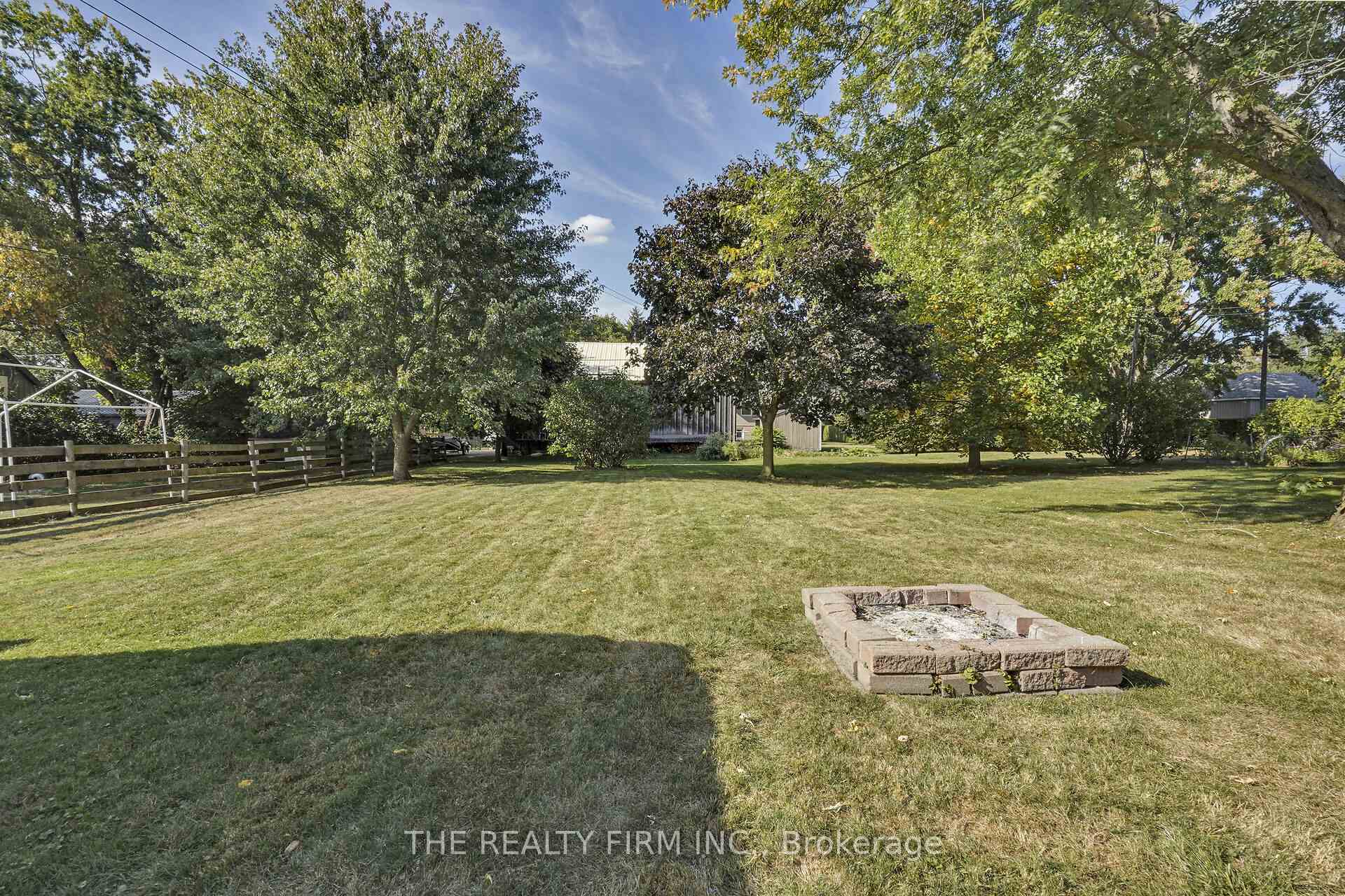 Photo 34 of 278 Upper Queen Avenue, Thames Centre, Thorndale — HOMEH