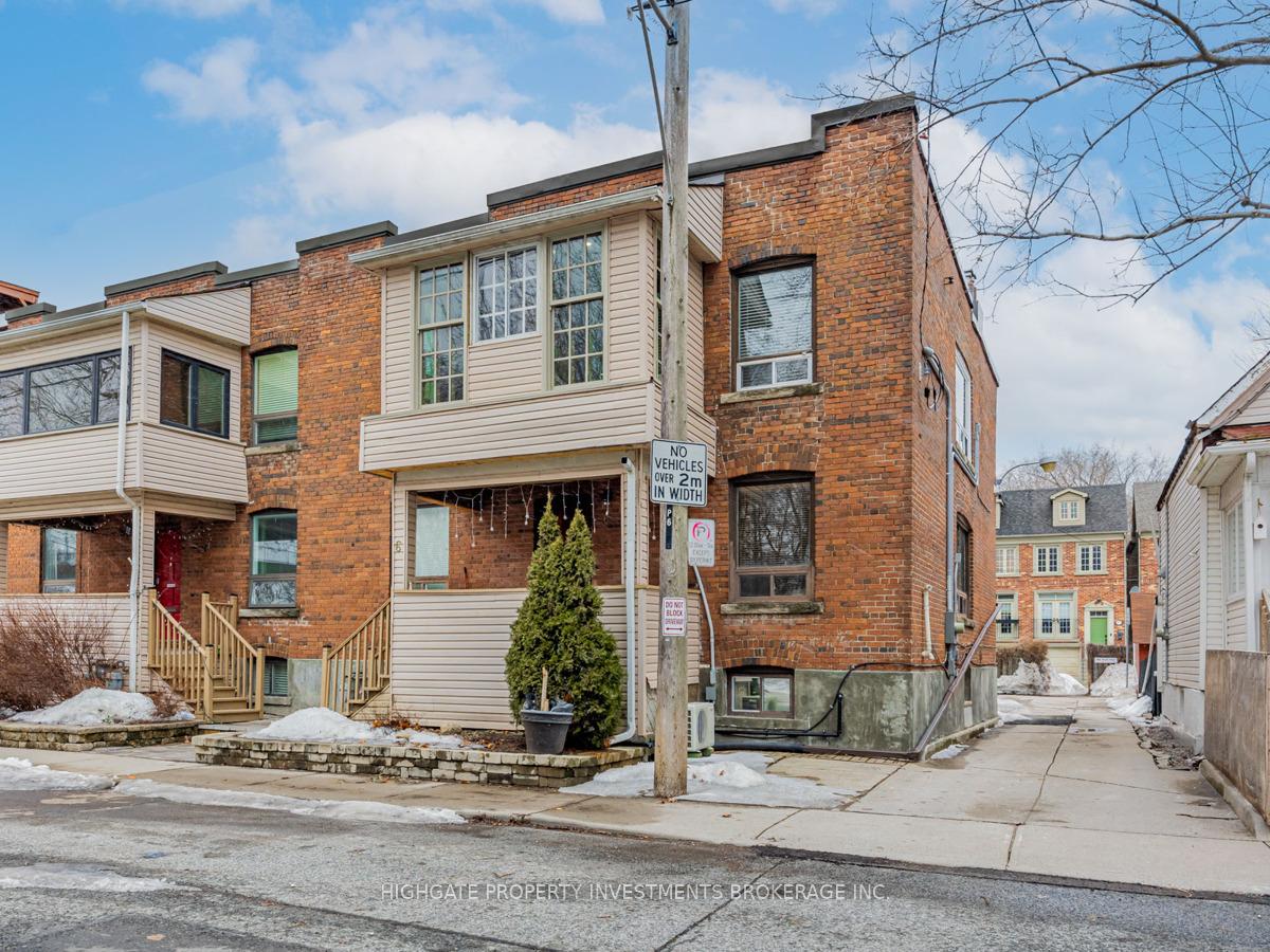 Photo 2 of Unit Upper, 6 Kew Beach Avenue, Toronto, The Beaches — HOMEH