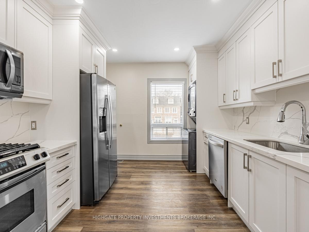 Photo 6 of Unit Upper, 6 Kew Beach Avenue, Toronto, The Beaches — HOMEH