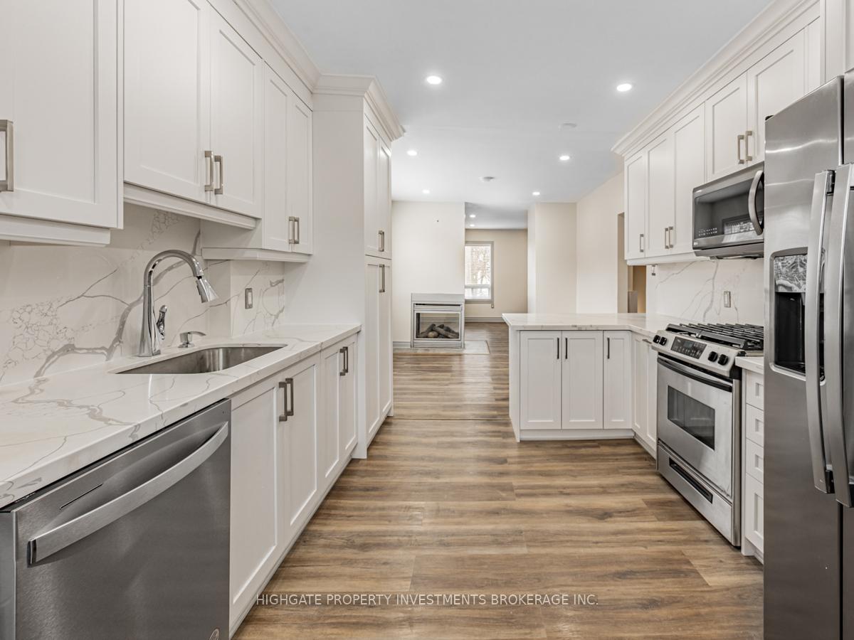 Photo 7 of Unit Upper, 6 Kew Beach Avenue, Toronto, The Beaches — HOMEH