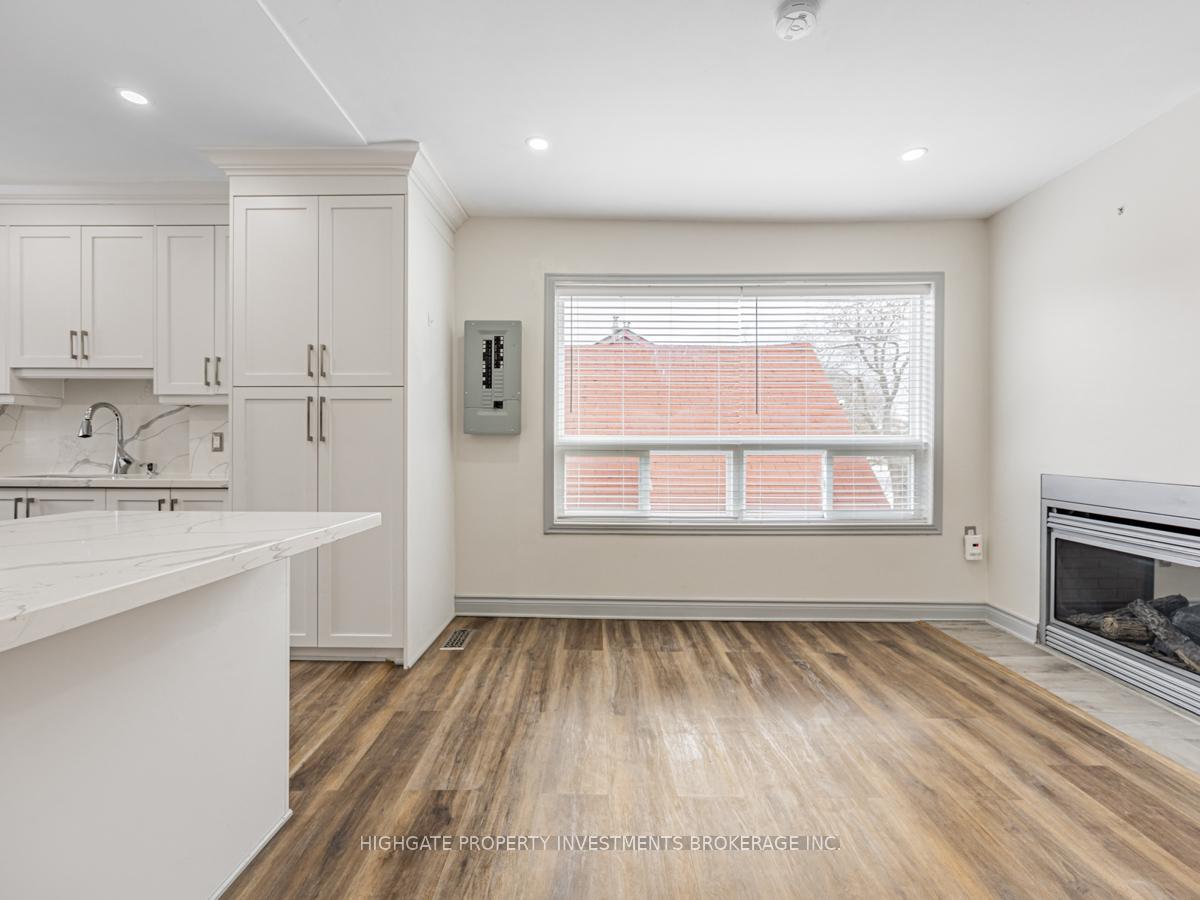 Photo 10 of Unit Upper, 6 Kew Beach Avenue, Toronto, The Beaches — HOMEH
