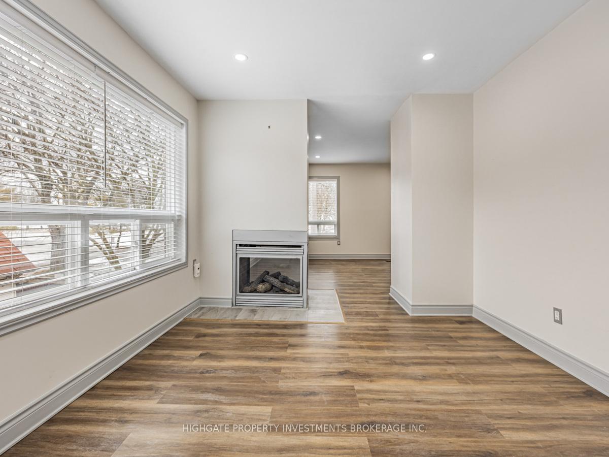 Photo 11 of Unit Upper, 6 Kew Beach Avenue, Toronto, The Beaches — HOMEH